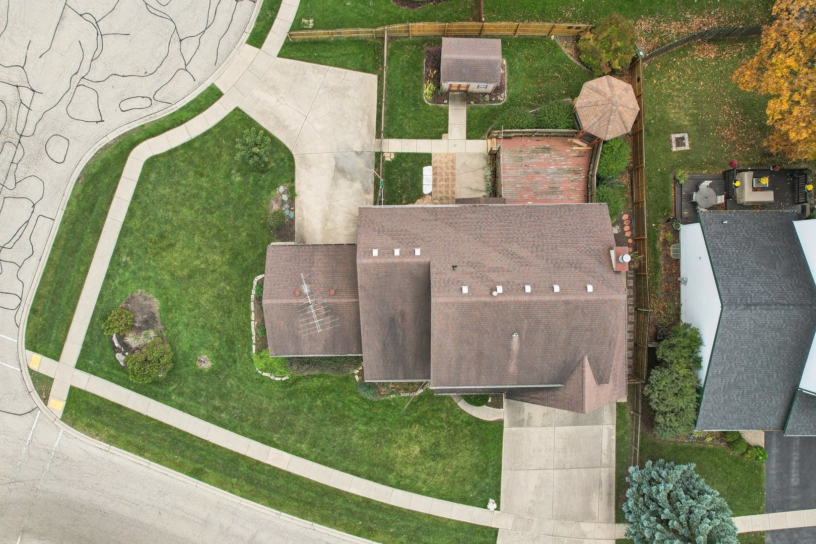 2066 Oaktree Trail, Lake Villa, IL 60046