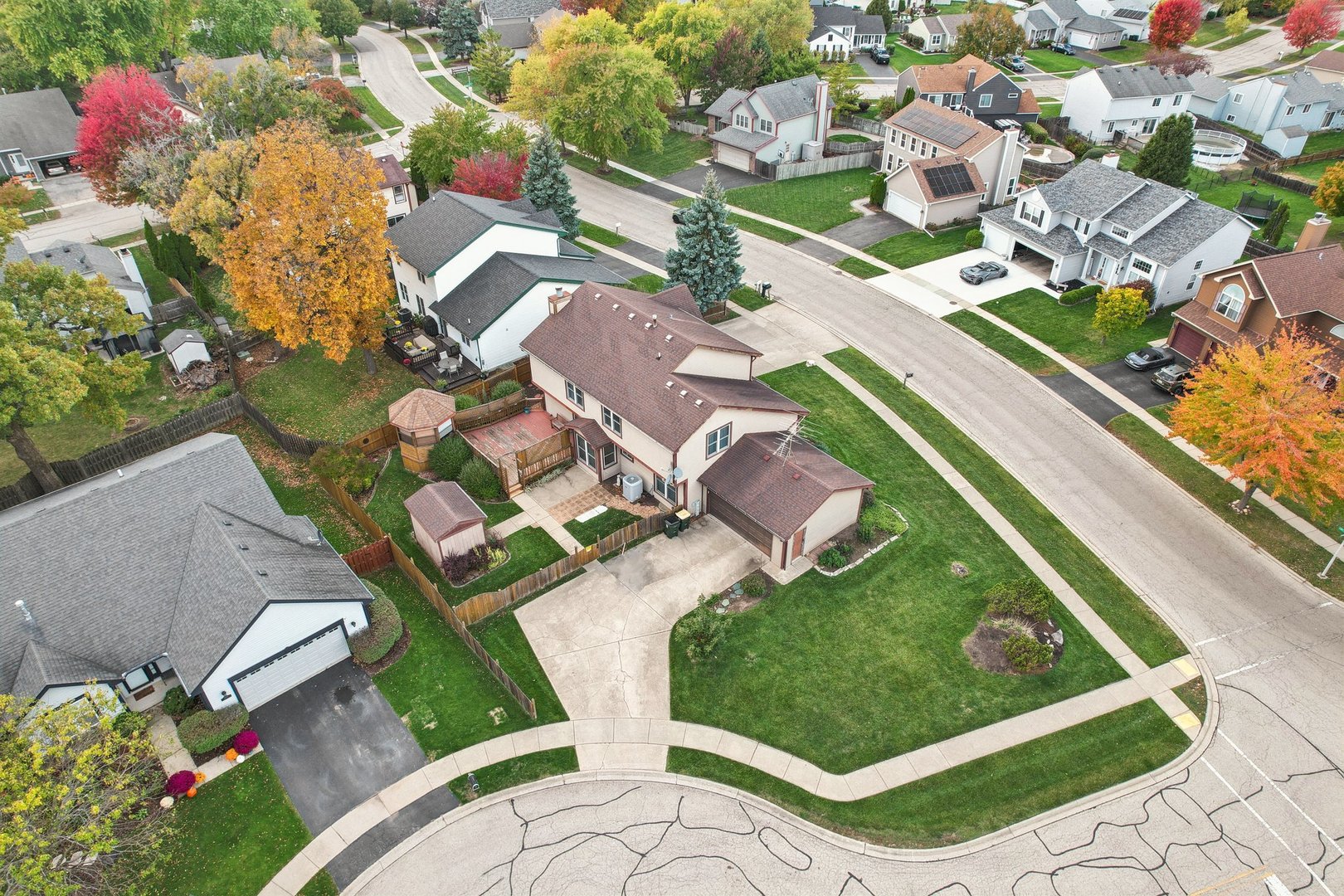 2066 Oaktree Trail, Lake Villa, IL 60046