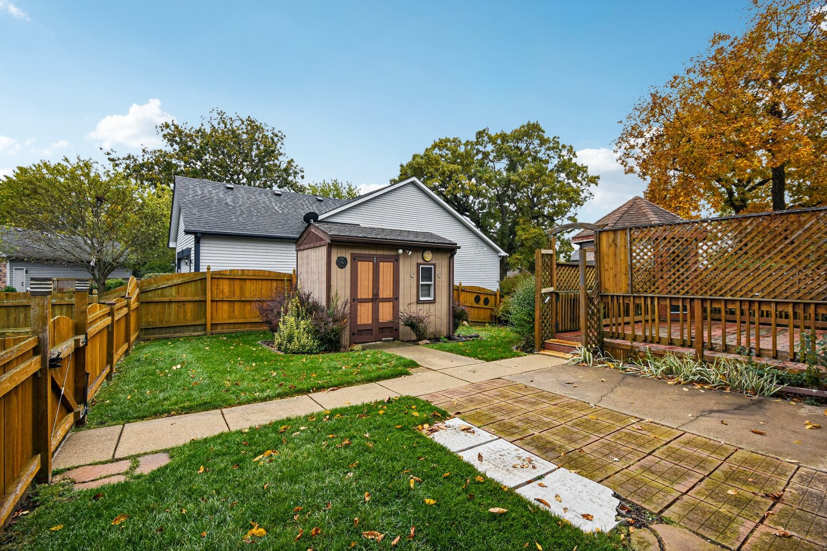 2066 Oaktree Trail, Lake Villa, IL 60046