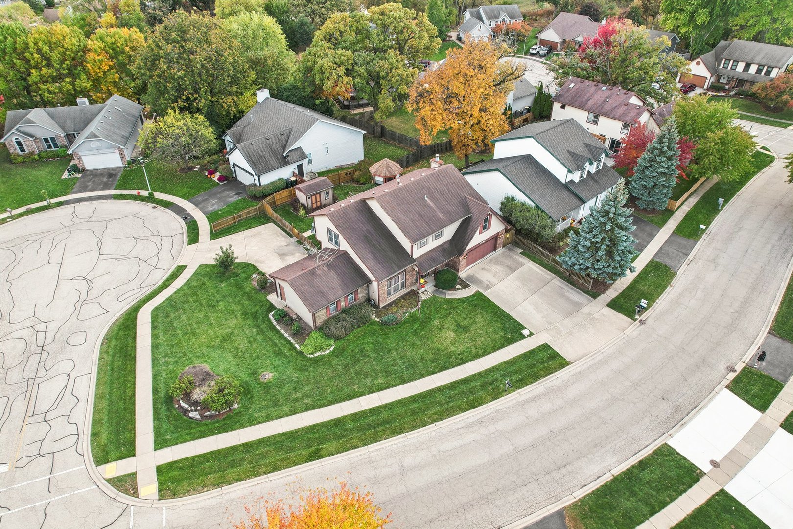 2066 Oaktree Trail, Lake Villa, IL 60046