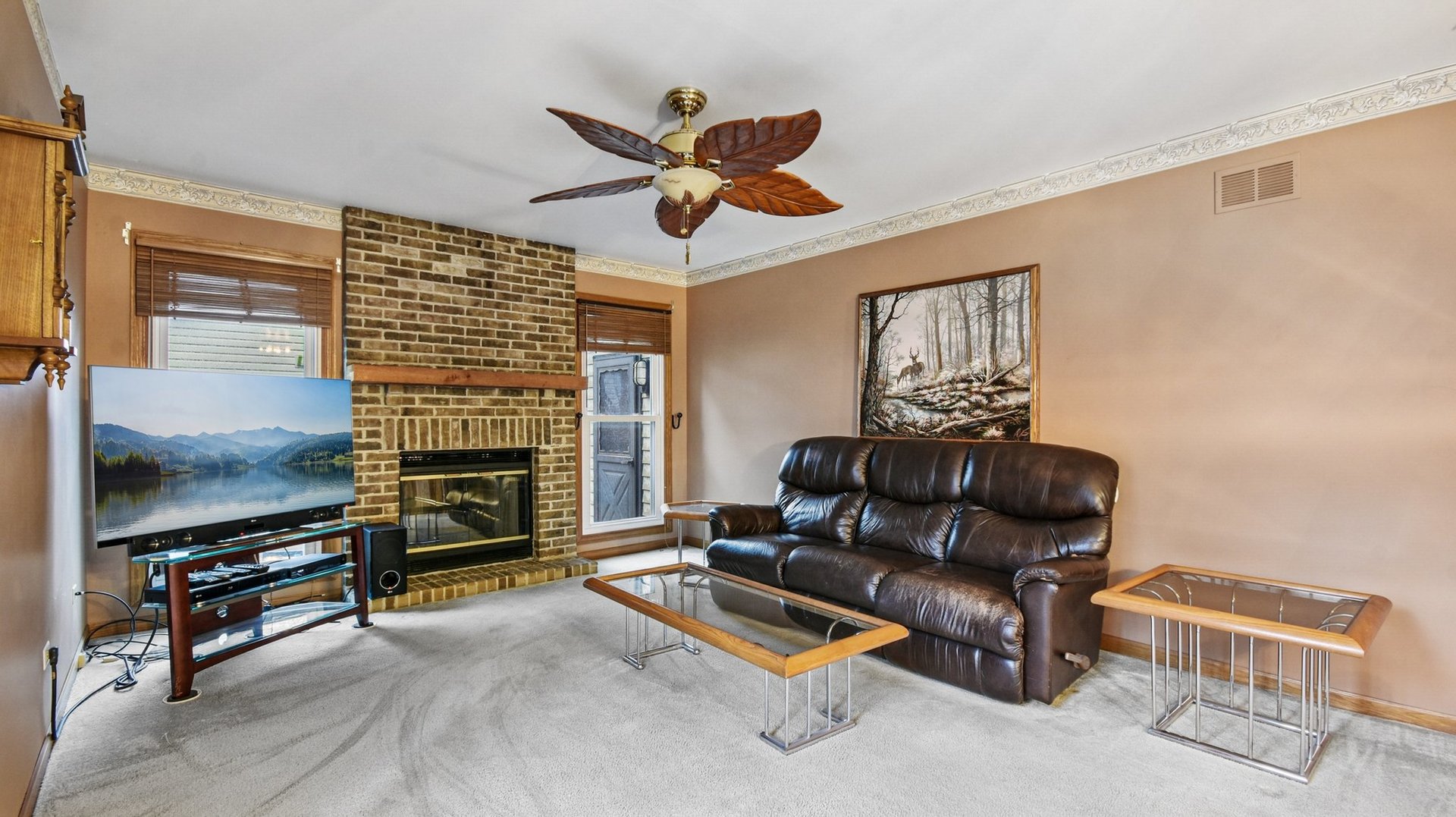 2066 Oaktree Trail, Lake Villa, IL 60046