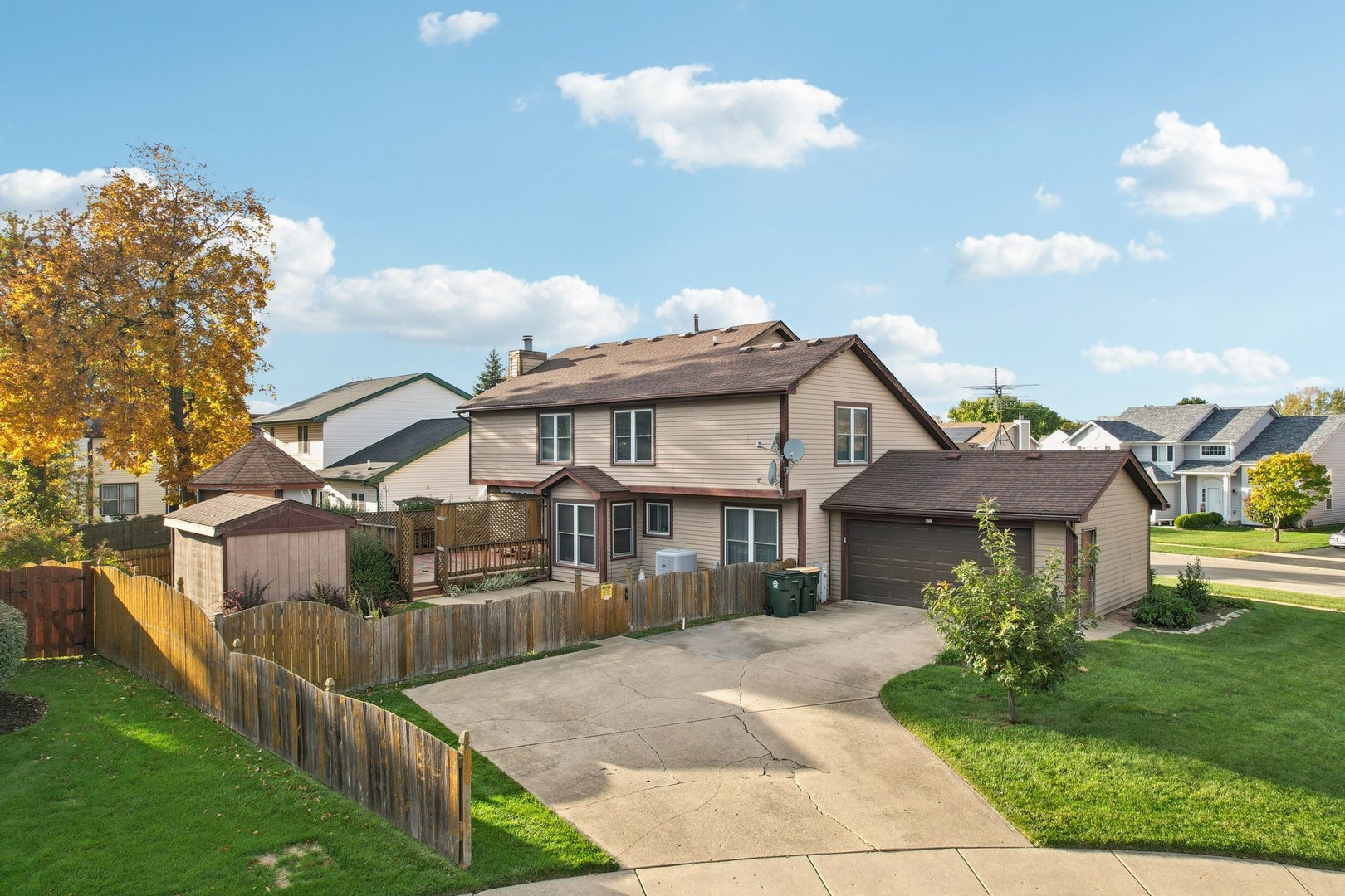 2066 Oaktree Trail, Lake Villa, IL 60046