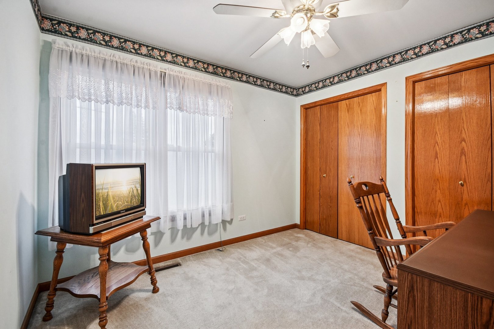 2066 Oaktree Trail, Lake Villa, IL 60046