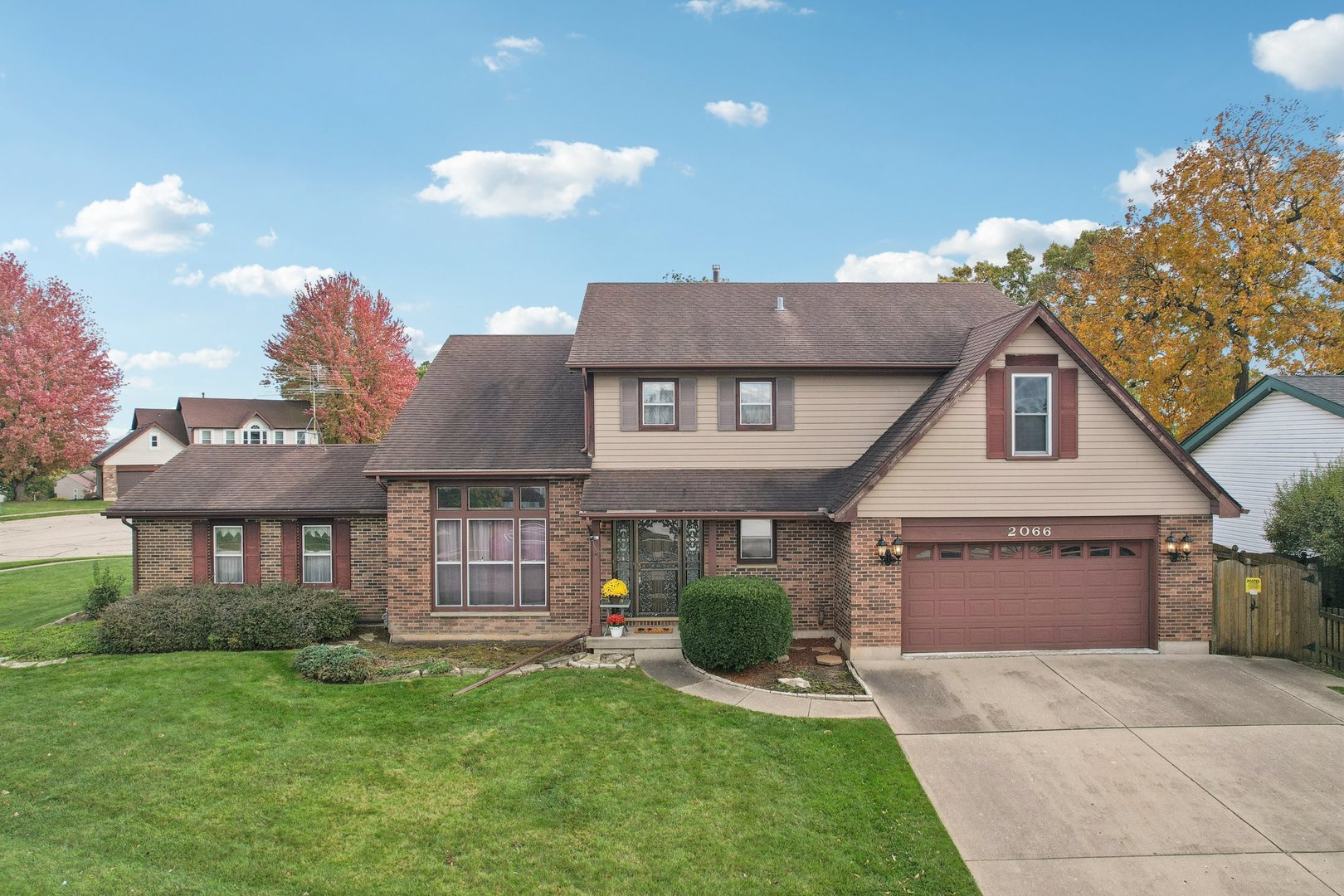 2066 Oaktree Trail, Lake Villa, IL 60046