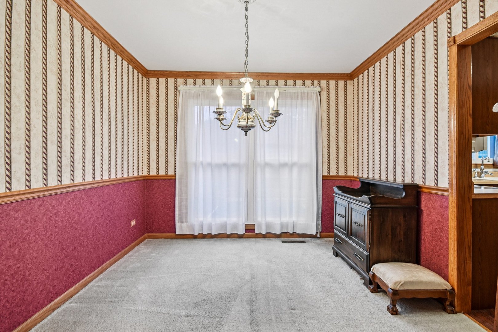 2066 Oaktree Trail, Lake Villa, IL 60046