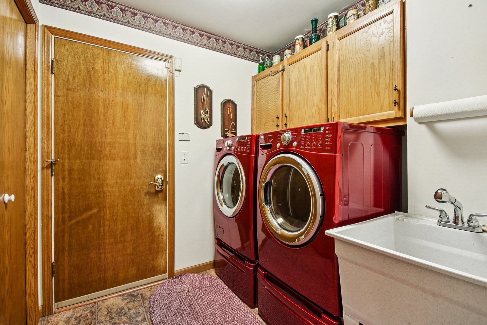 2066 Oaktree Trail, Lake Villa, IL 60046