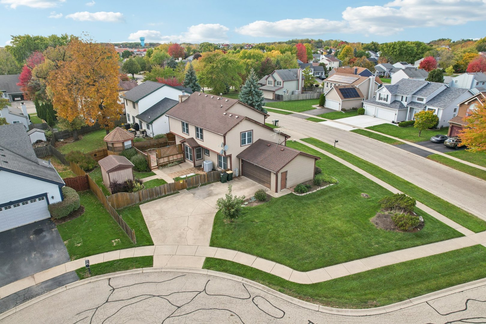 2066 Oaktree Trail, Lake Villa, IL 60046