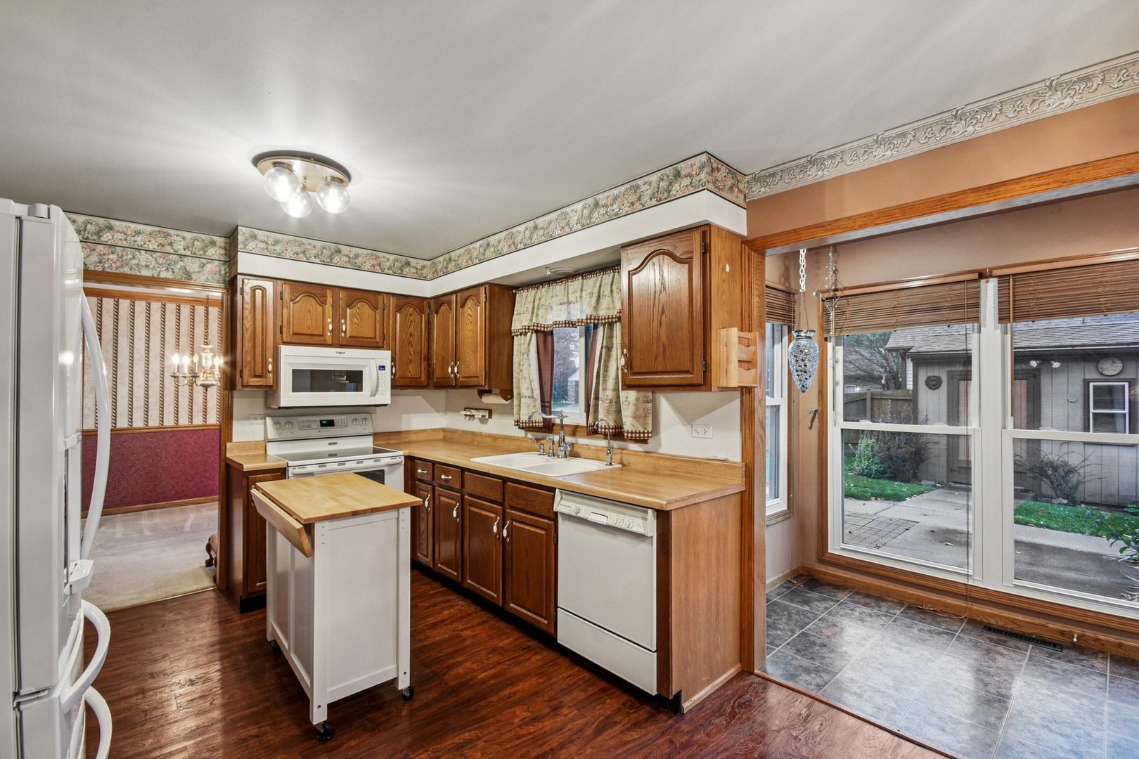 2066 Oaktree Trail, Lake Villa, IL 60046