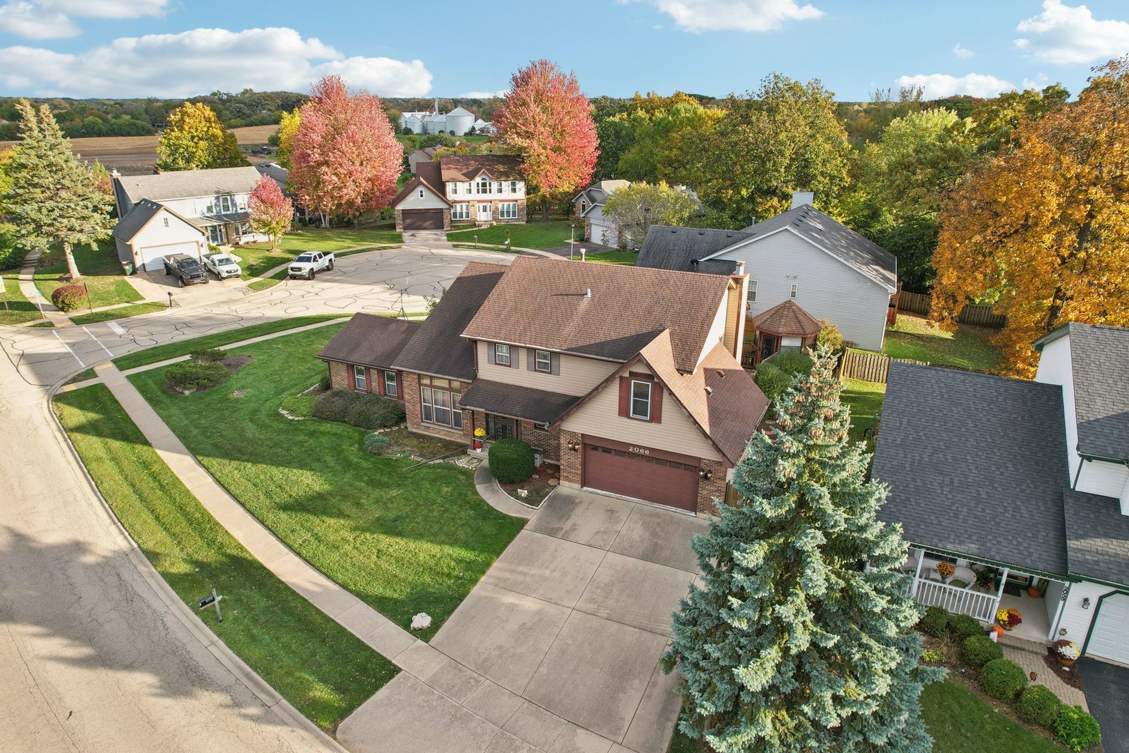 2066 Oaktree Trail, Lake Villa, IL 60046