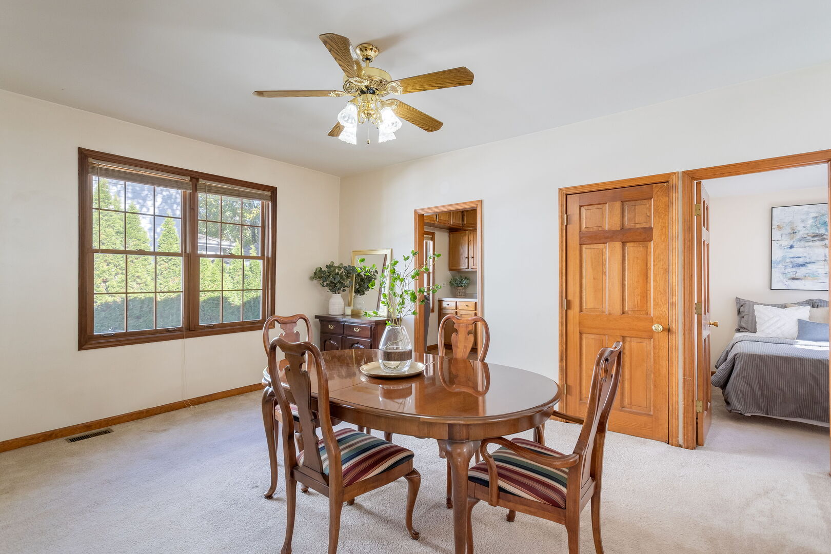 409 S Hale Street, Wheaton, IL 60187