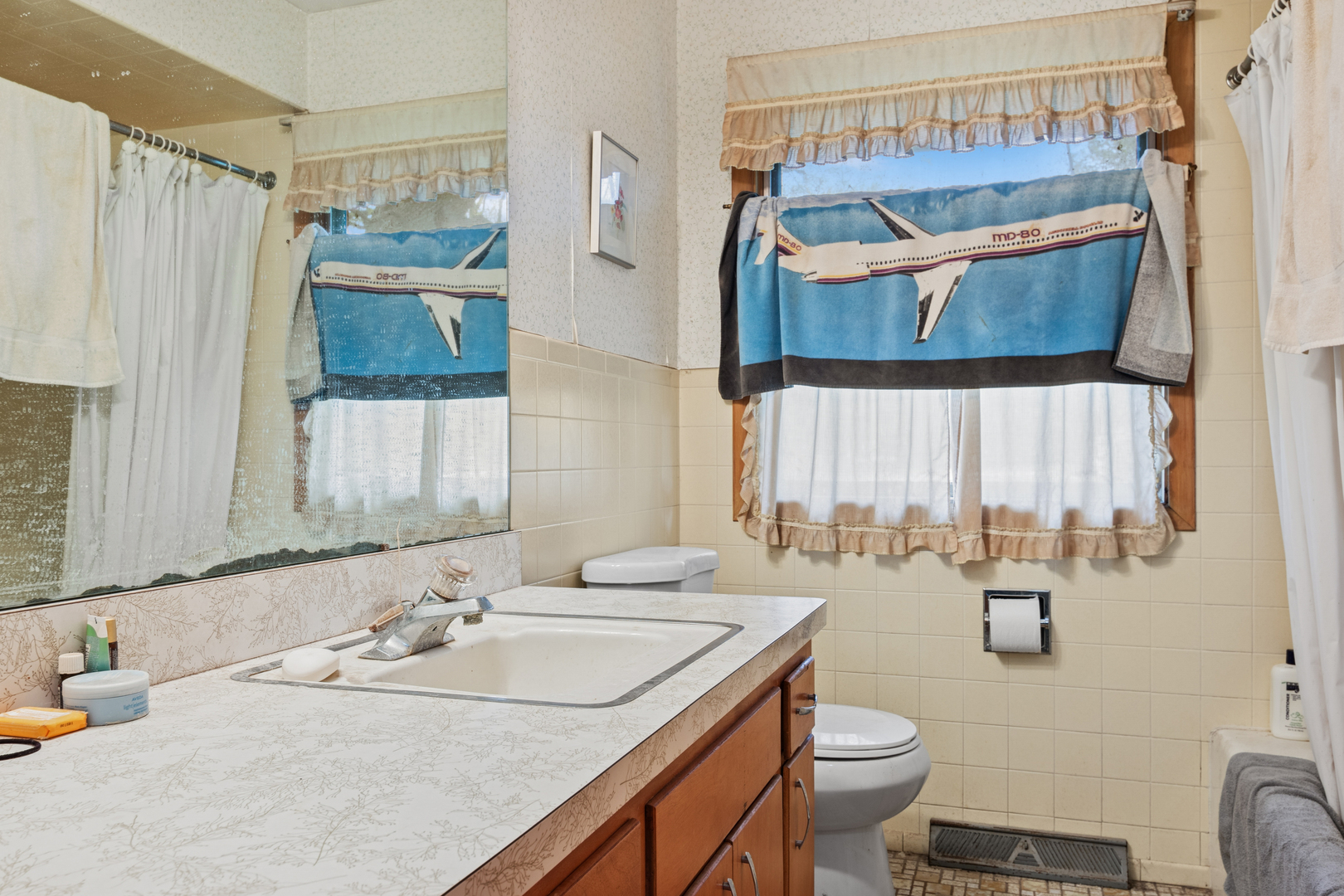 23520 N Old Mchenry Road, Lake Zurich, IL 60047