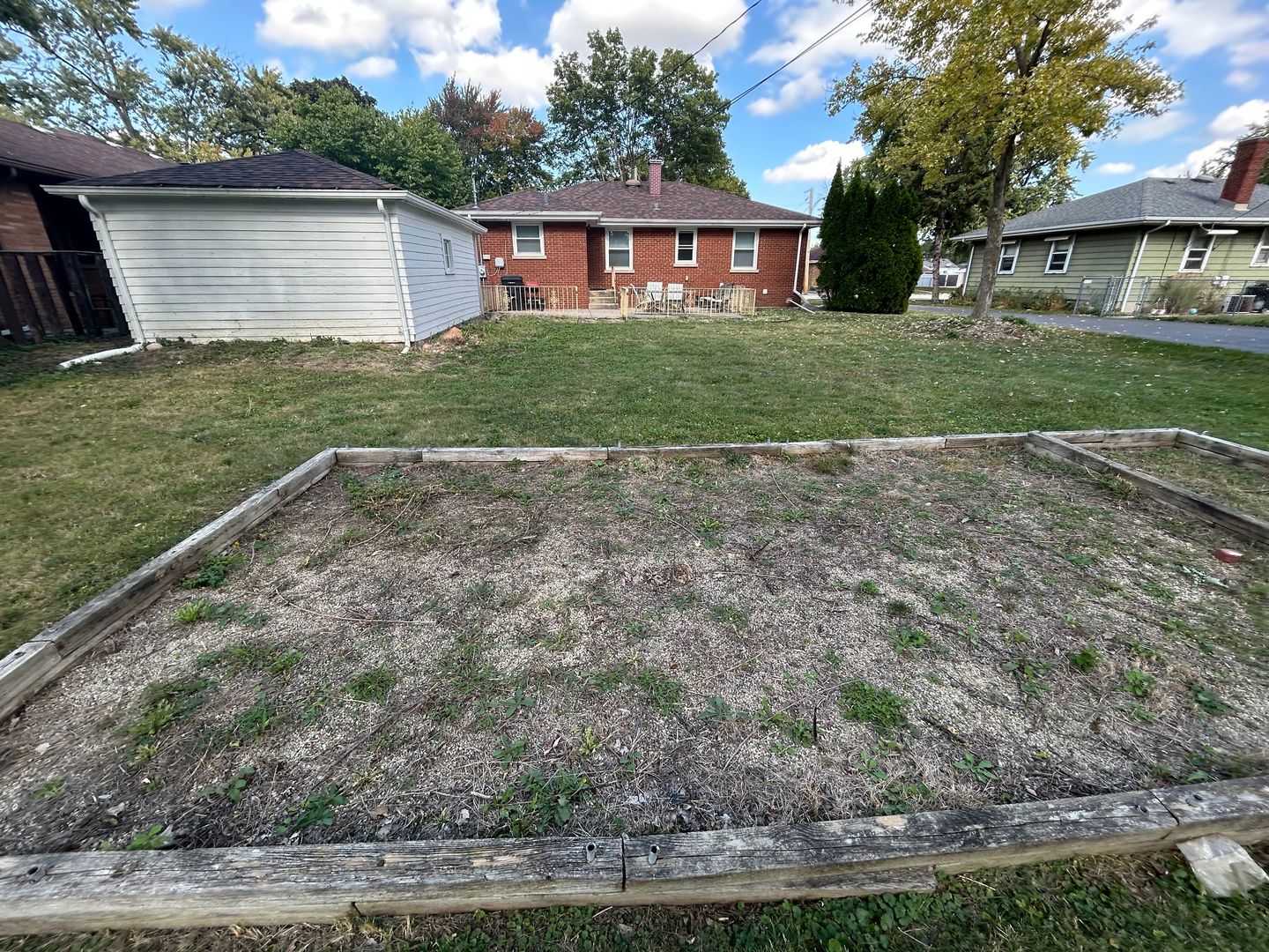 609 E 160th Place, South Holland, IL 60473