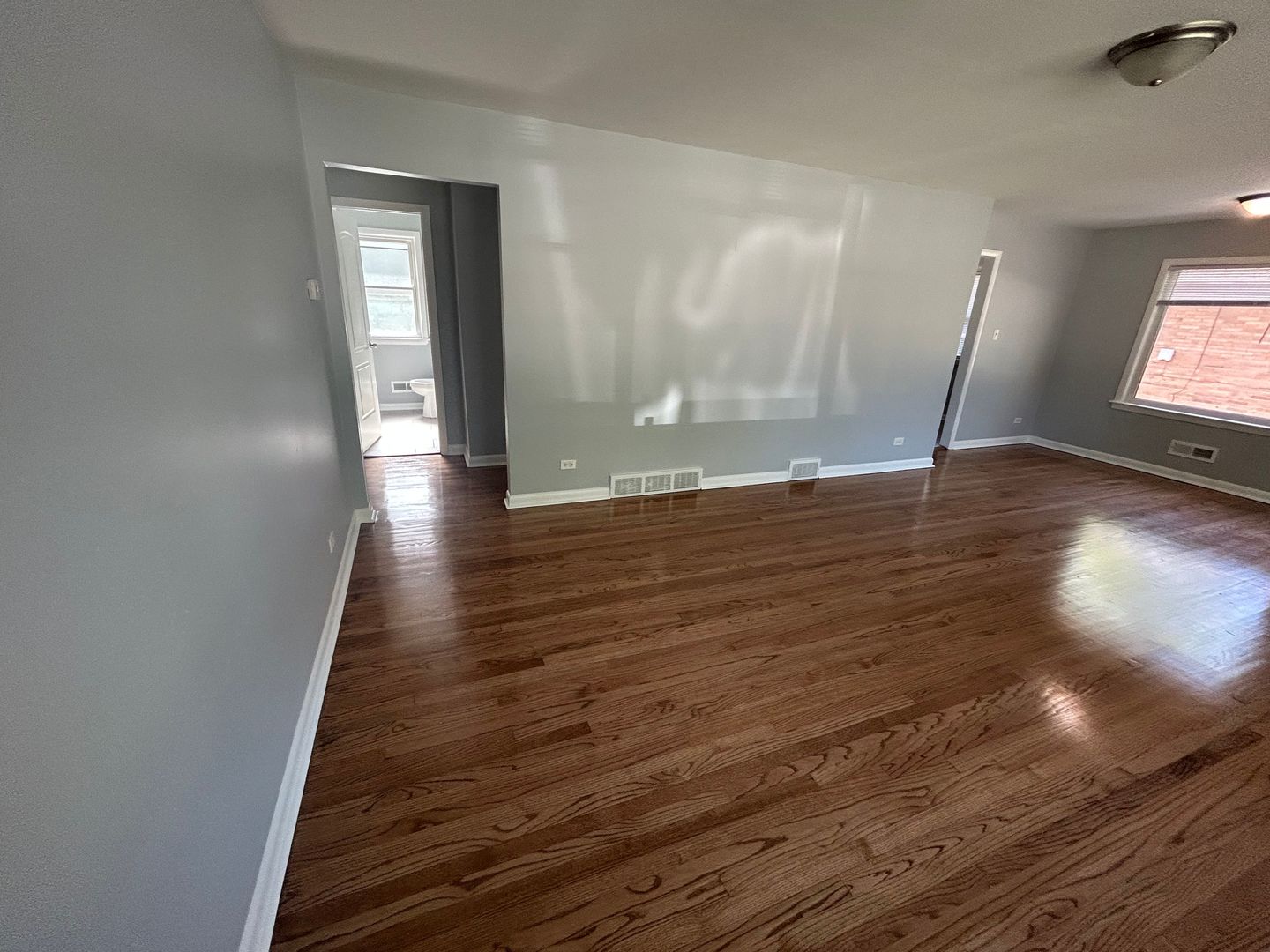 609 E 160th Place, South Holland, IL 60473