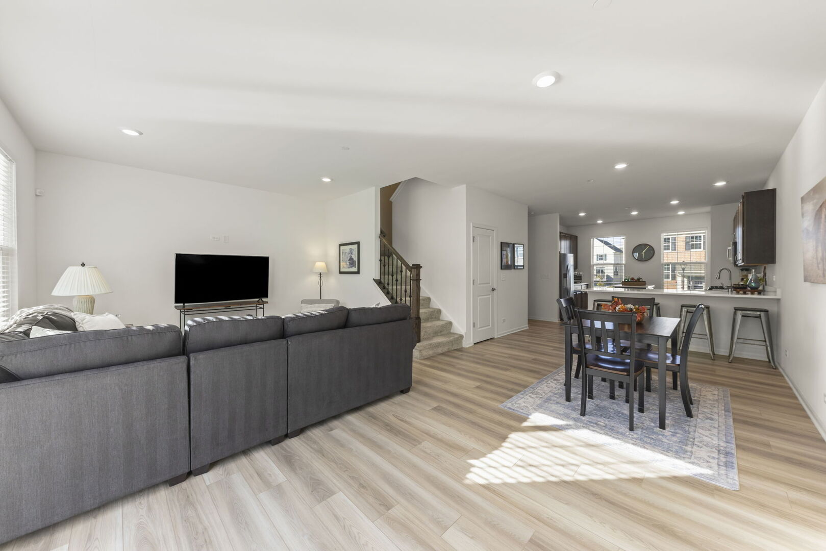 1639 Bentz Way, Batavia, IL 60510