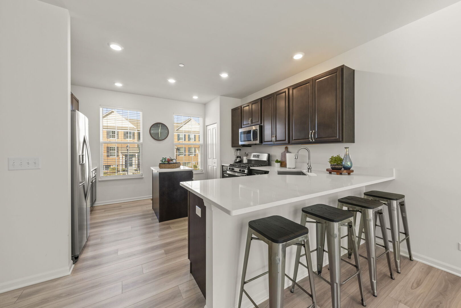 1639 Bentz Way, Batavia, IL 60510