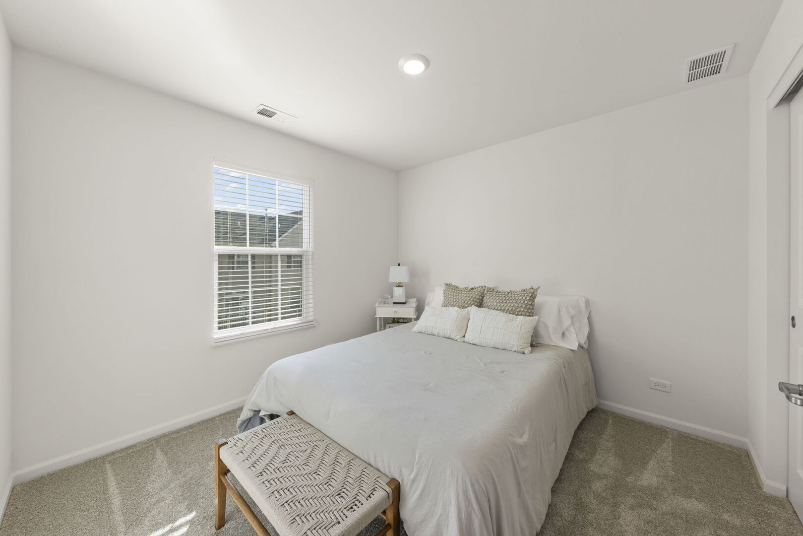 1639 Bentz Way, Batavia, IL 60510