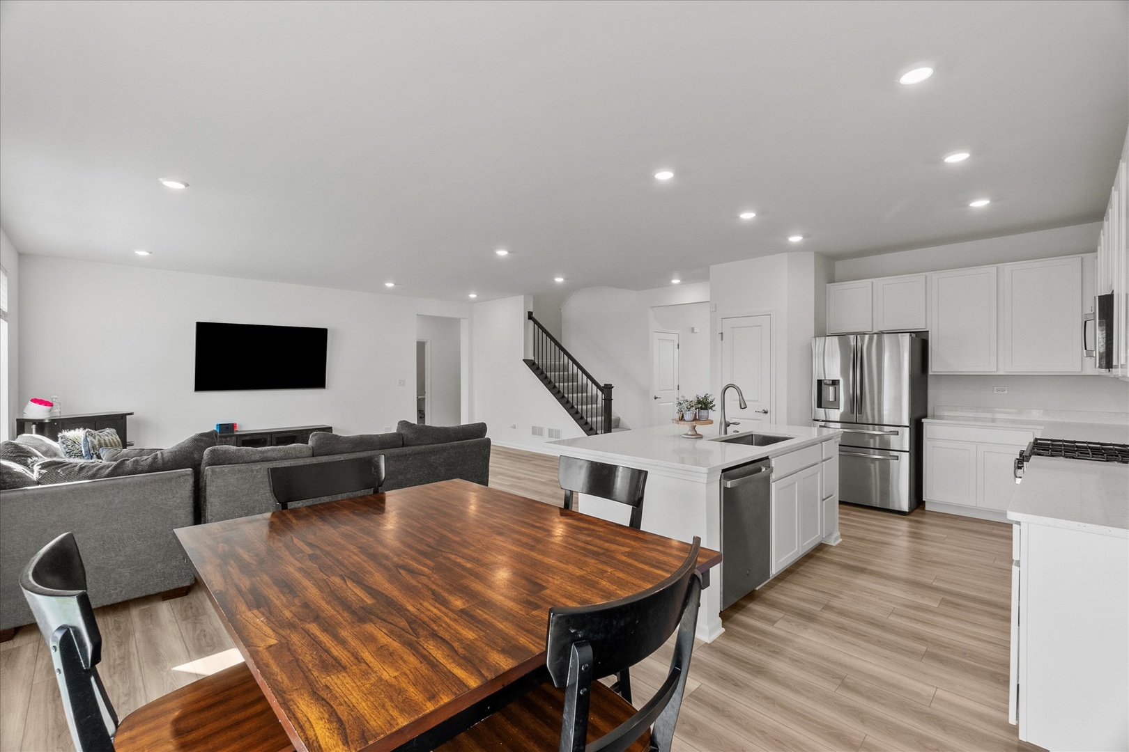 16205 S Summit Street, Plainfield, IL 60586