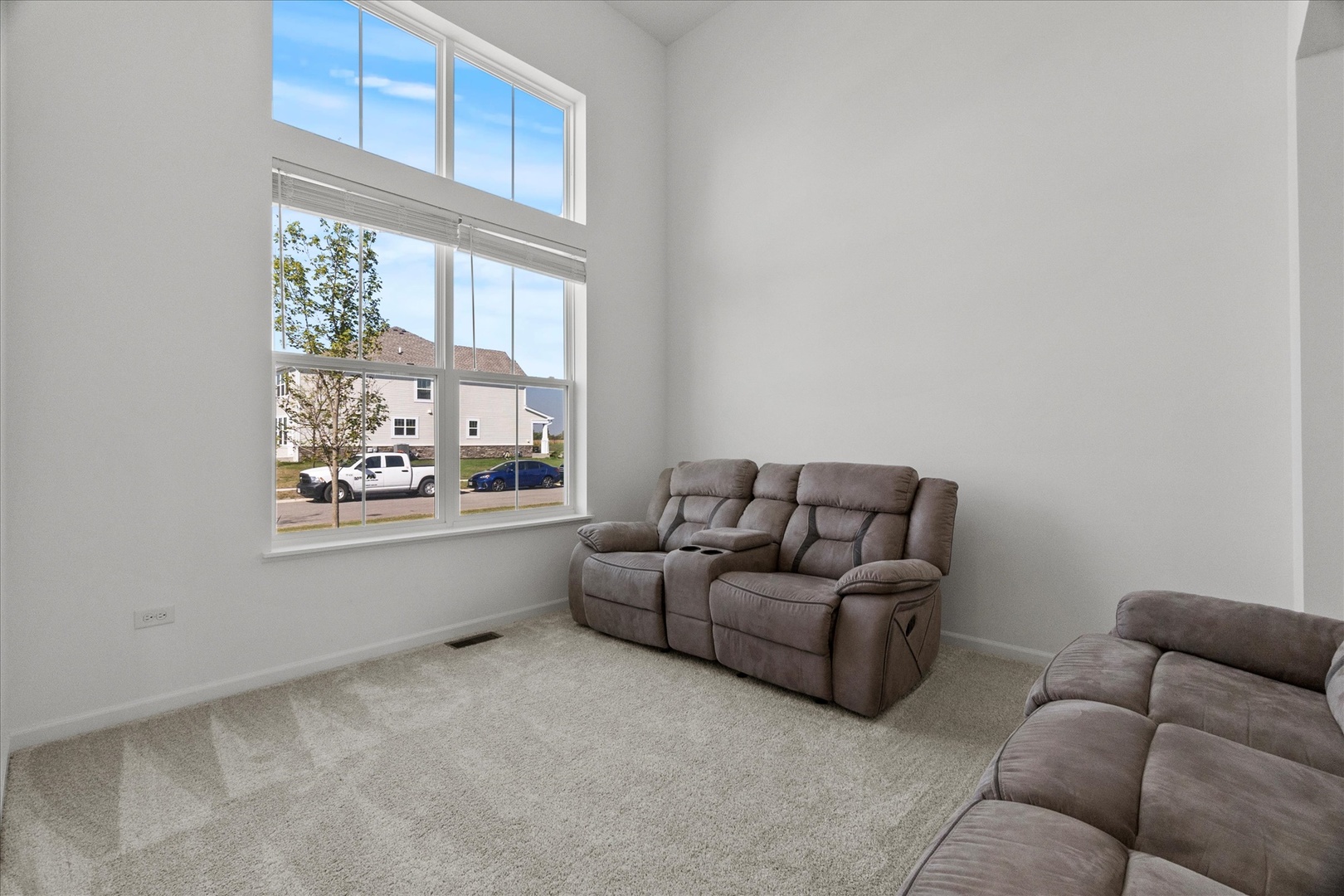 16205 S Summit Street, Plainfield, IL 60586