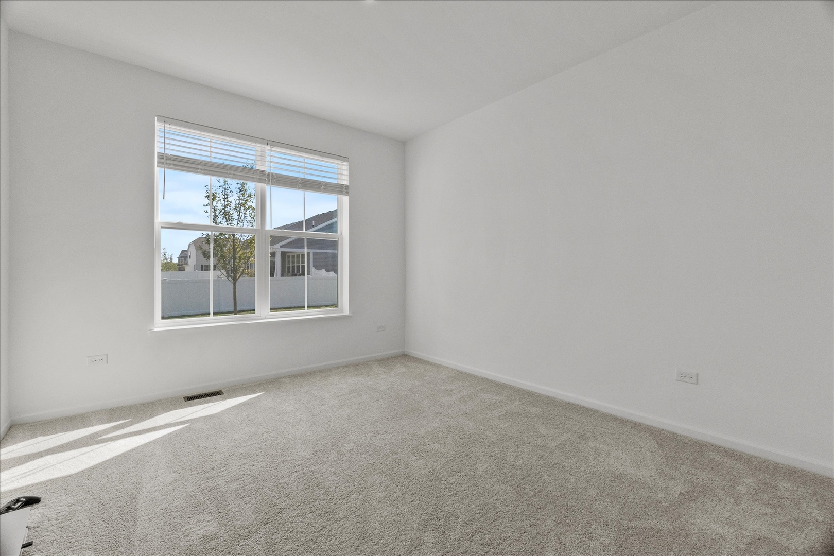 16205 S Summit Street, Plainfield, IL 60586