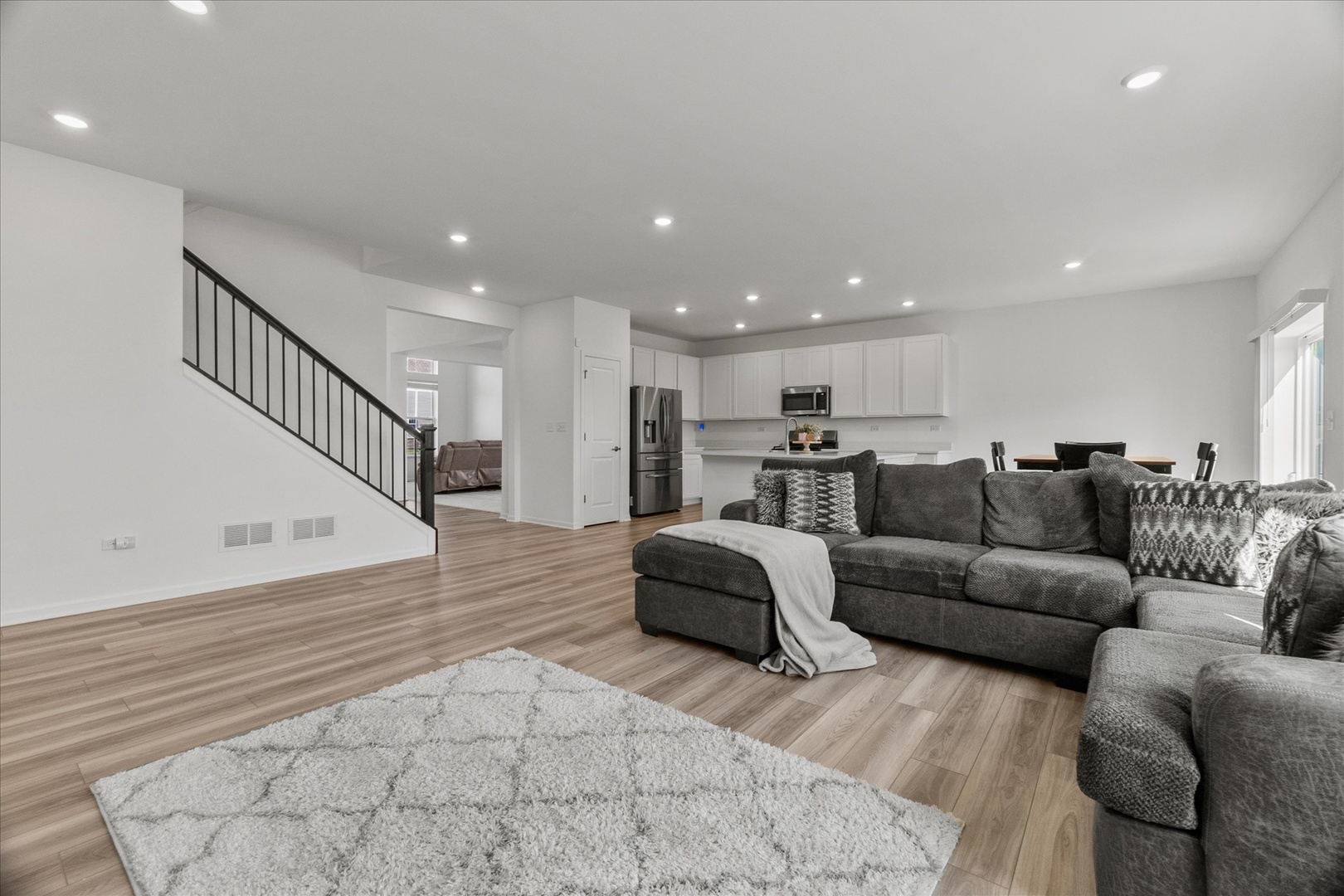 16205 S Summit Street, Plainfield, IL 60586