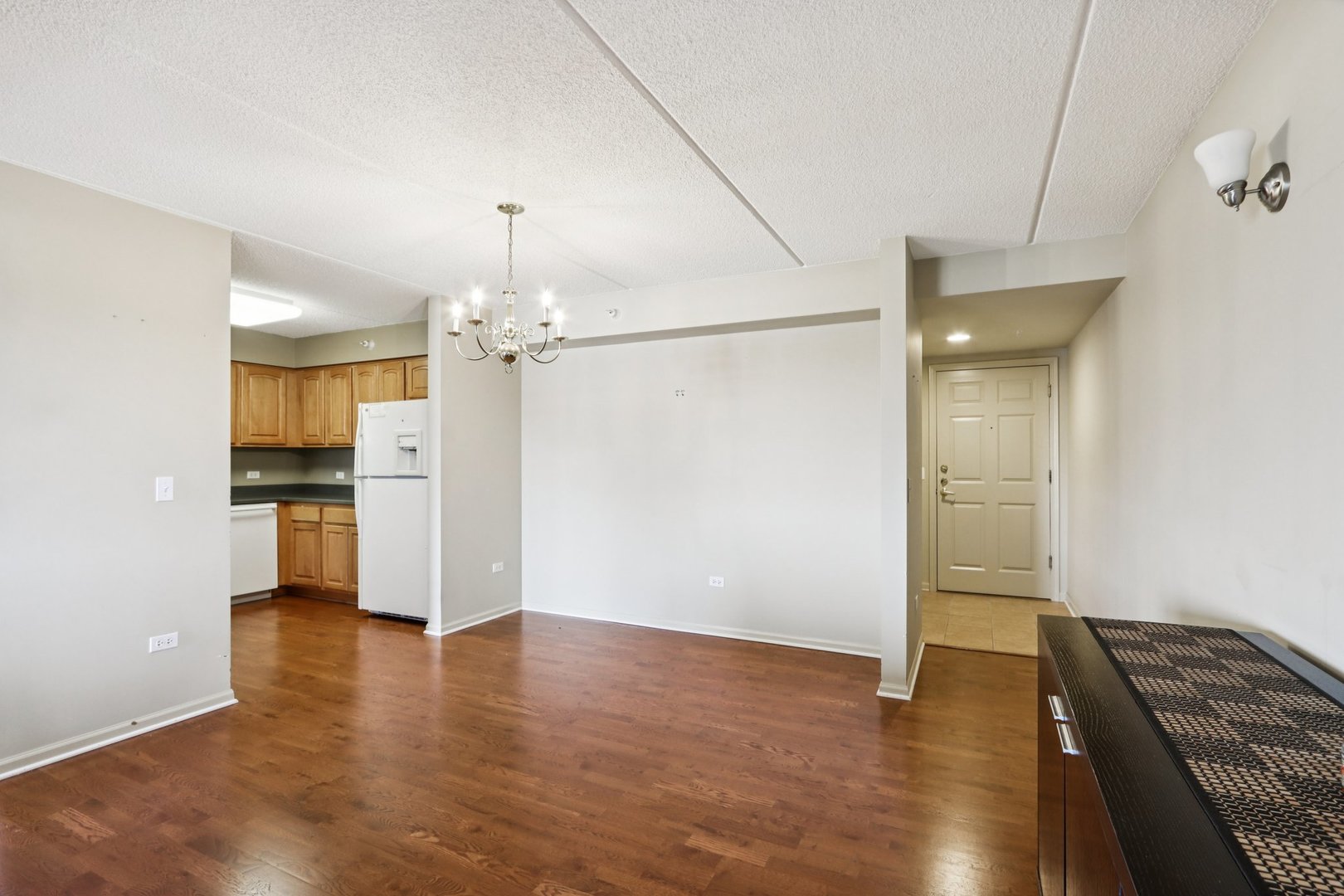 435 William Street #607, River Forest, IL 60305