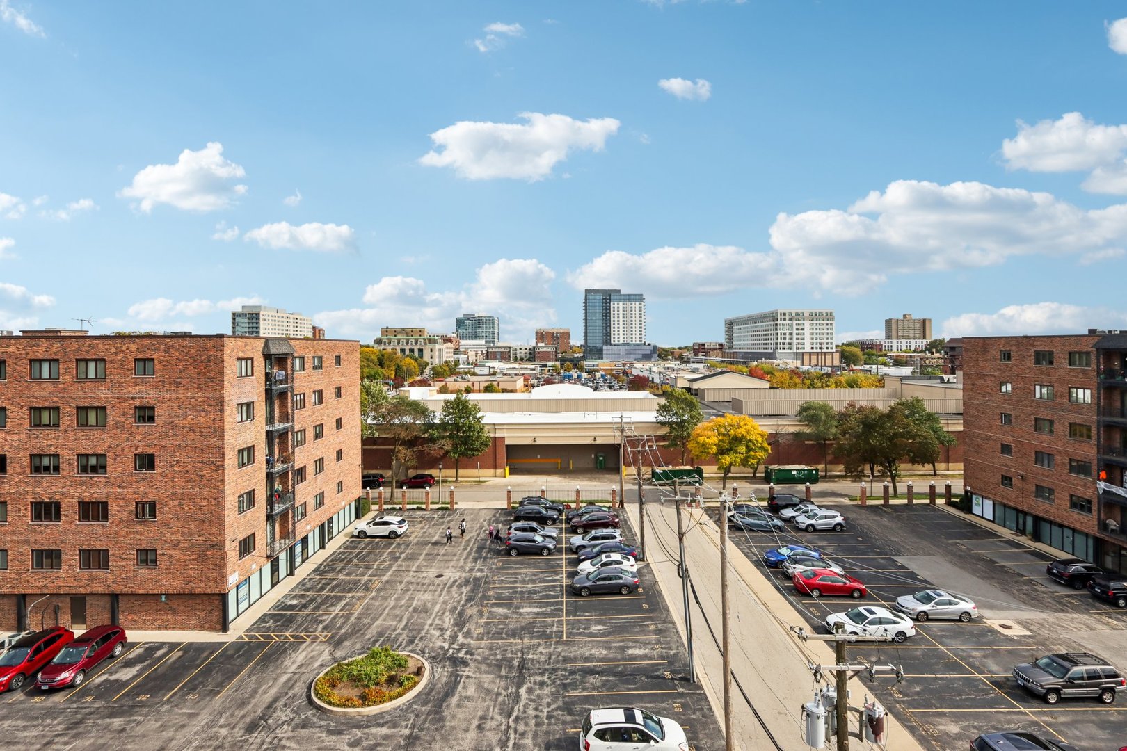 435 William Street #607, River Forest, IL 60305