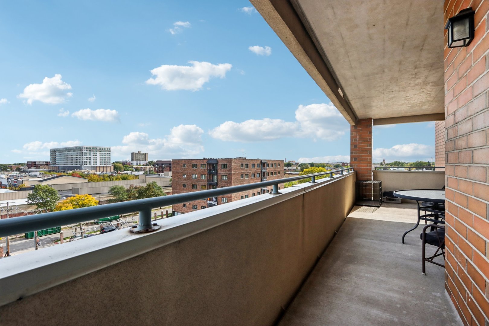 435 William Street #607, River Forest, IL 60305