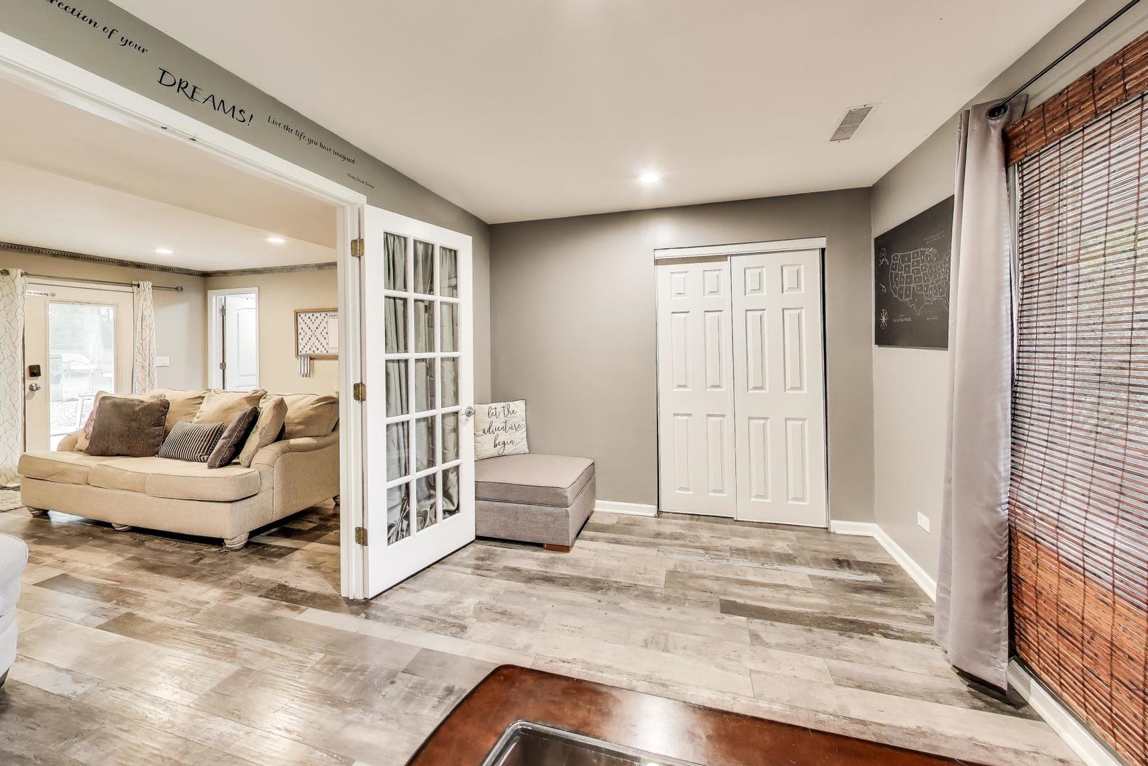 32362 N PINE Avenue, Grayslake, IL 60030