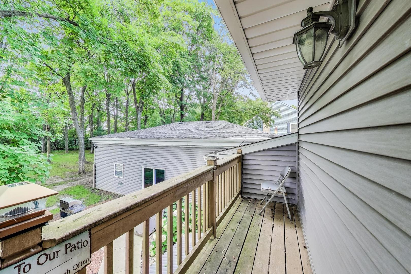 32362 N PINE Avenue, Grayslake, IL 60030