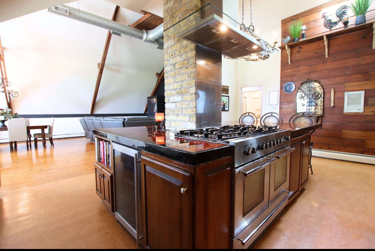 42W534 Empire Road, St. Charles, IL 60175