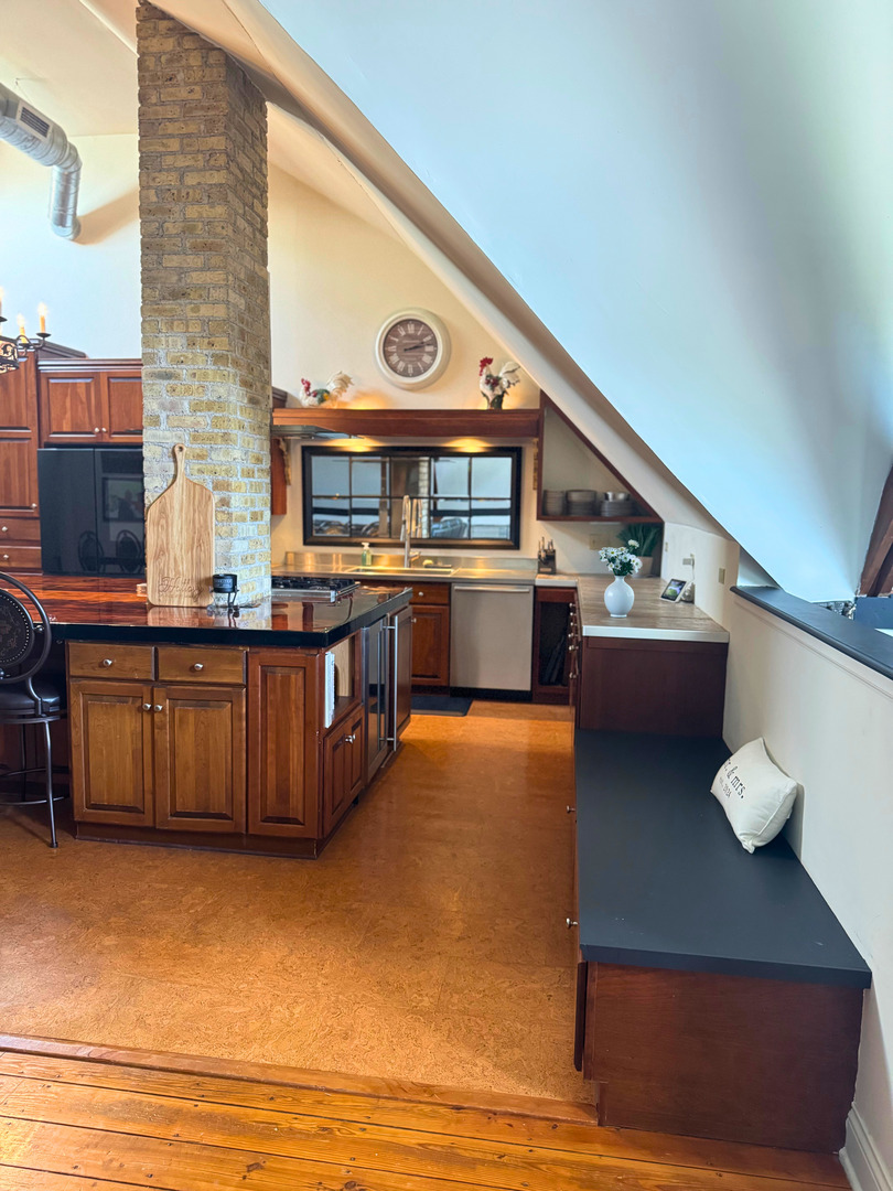 42W534 Empire Road, St. Charles, IL 60175