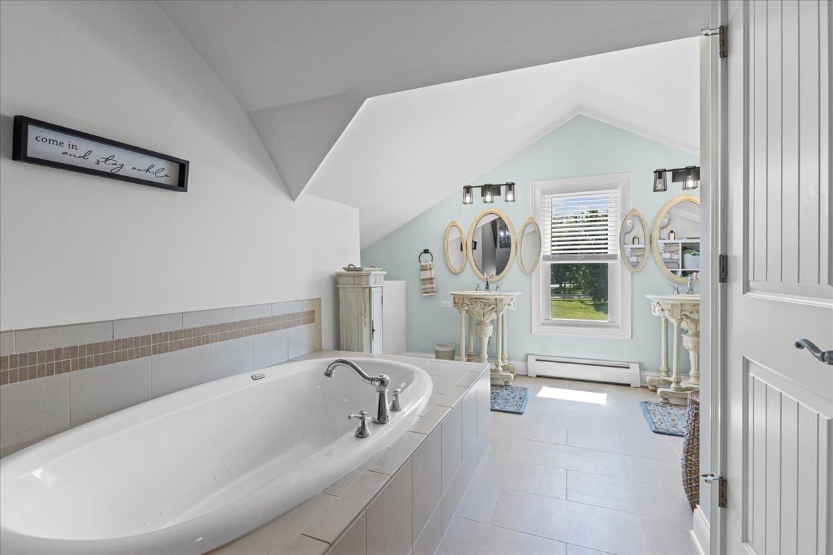 42W534 Empire Road, St. Charles, IL 60175