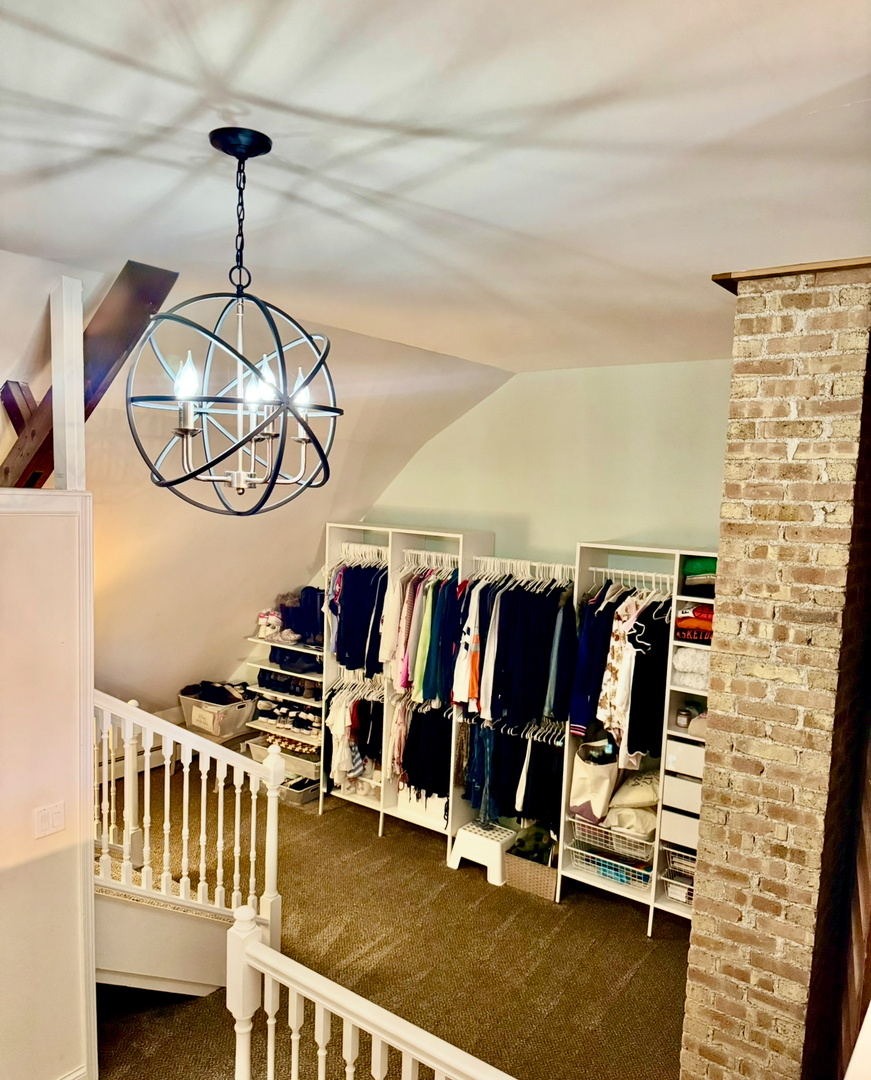 42W534 Empire Road, St. Charles, IL 60175