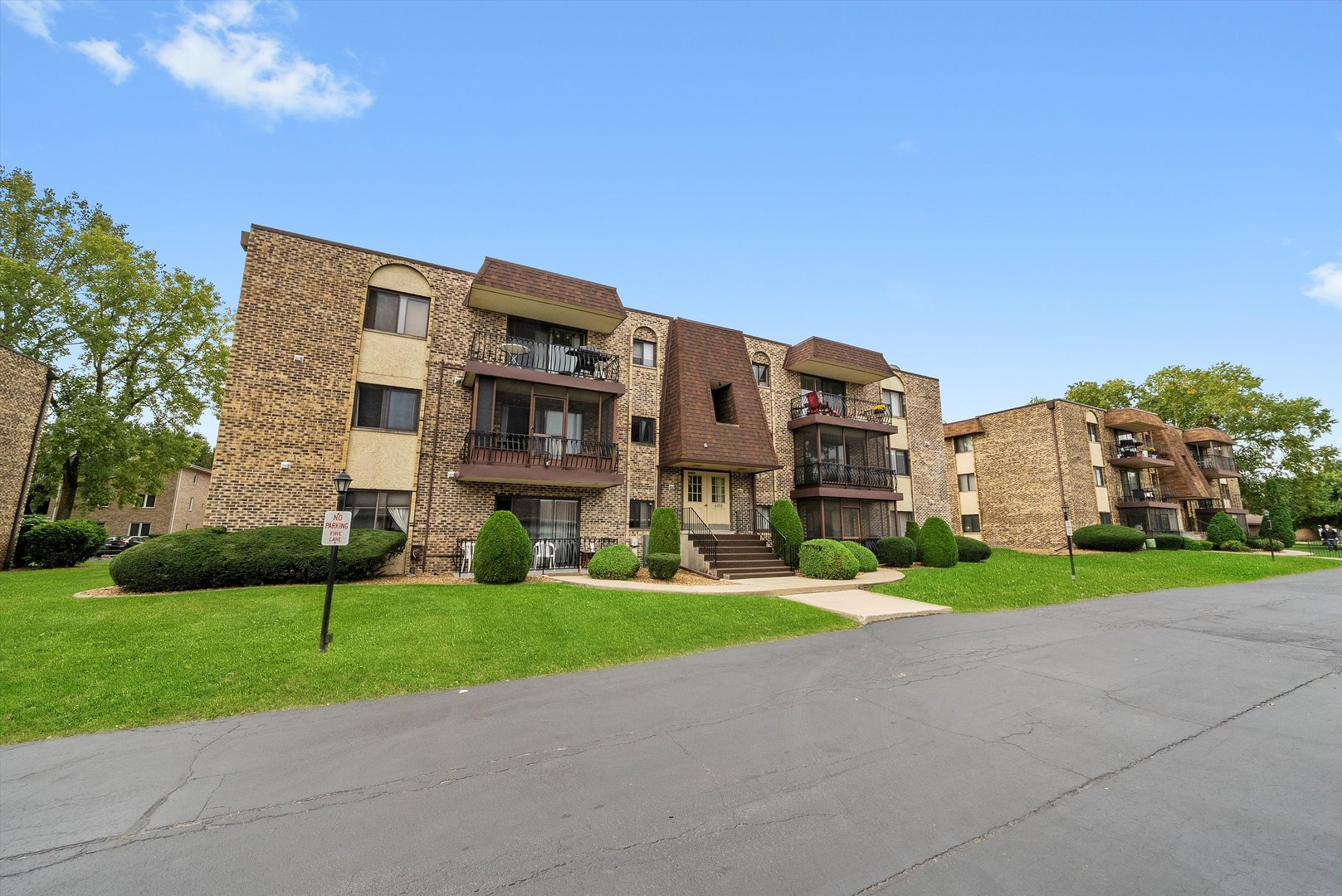 4955 134th Place #3B, Crestwood, IL 60418