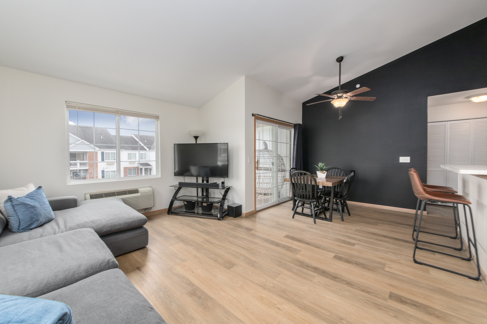 124 Bertram Drive #L, Yorkville, IL 60560