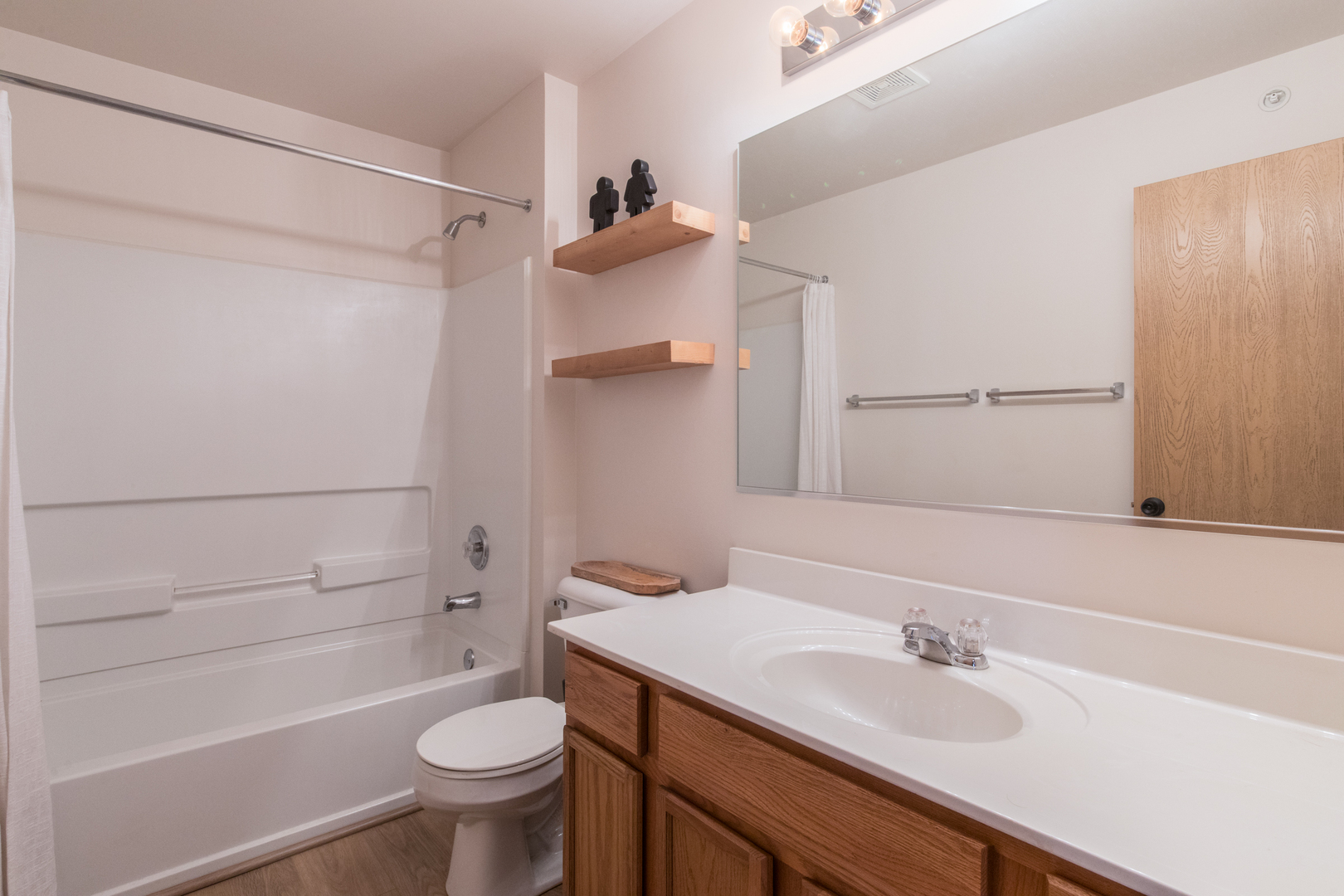 124 Bertram Drive #L, Yorkville, IL 60560