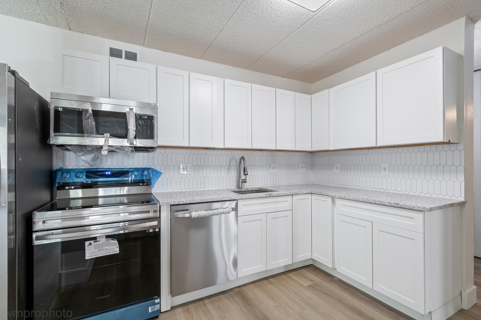 9128 W TERRACE Drive #2N, Niles, IL 60714