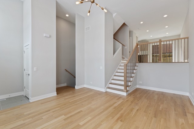 6834 W 65TH Street #1, Chicago, IL 60638