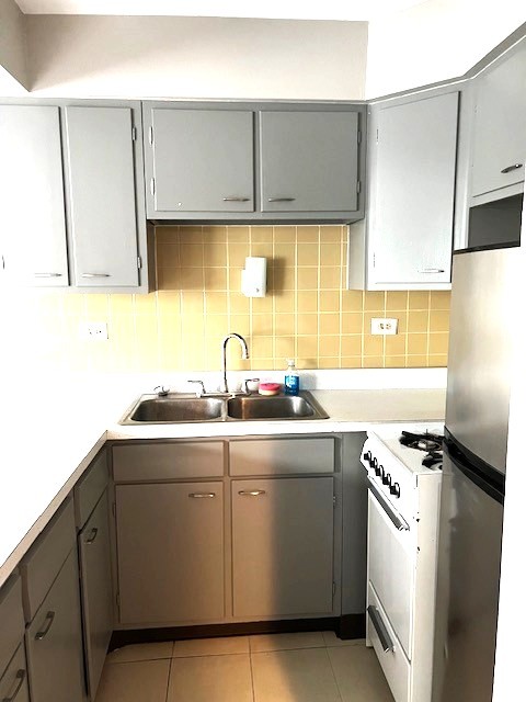 5348 N Cumberland Avenue #204, Chicago, IL 60656