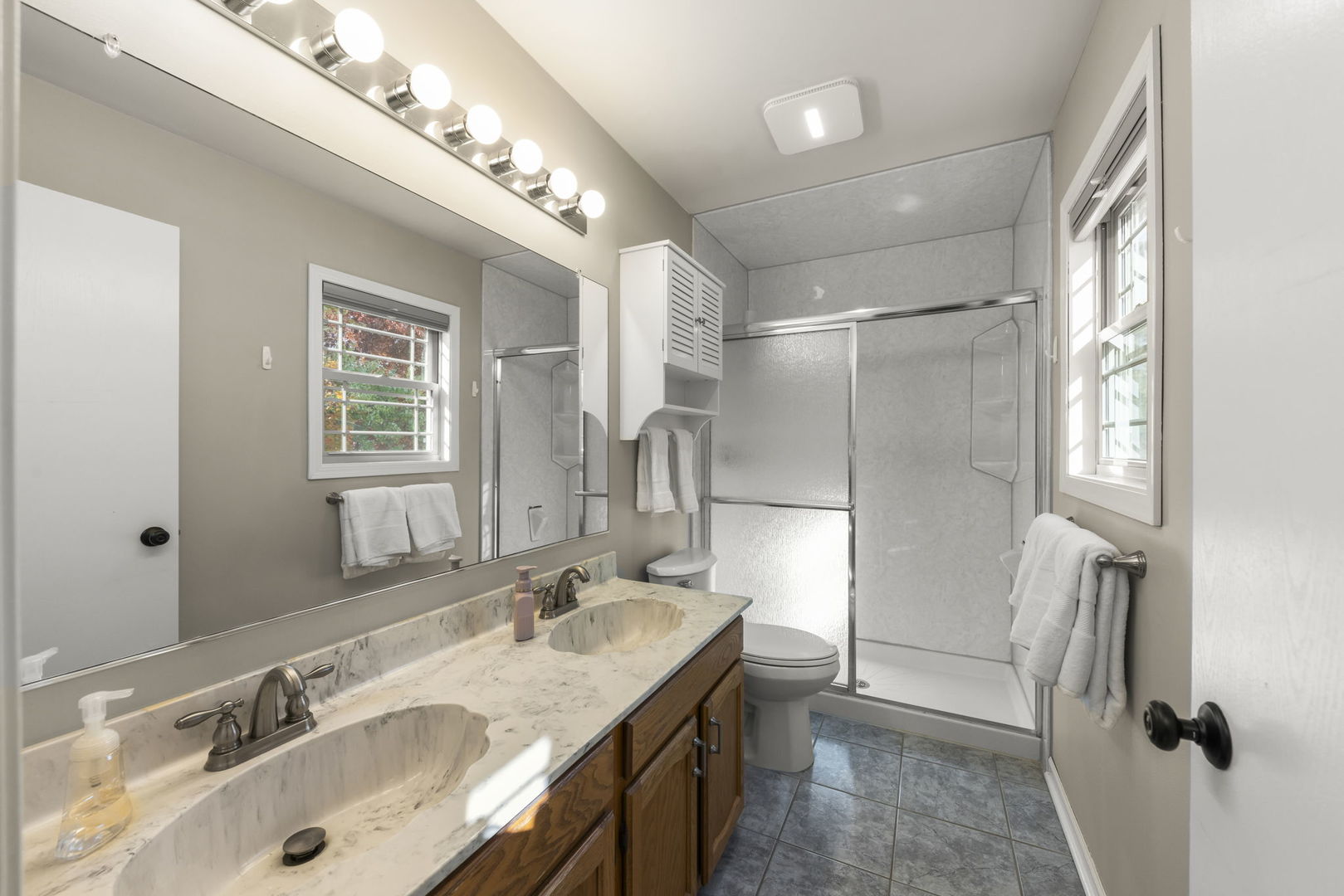 621 Lindsay Court, West Dundee, IL 60118