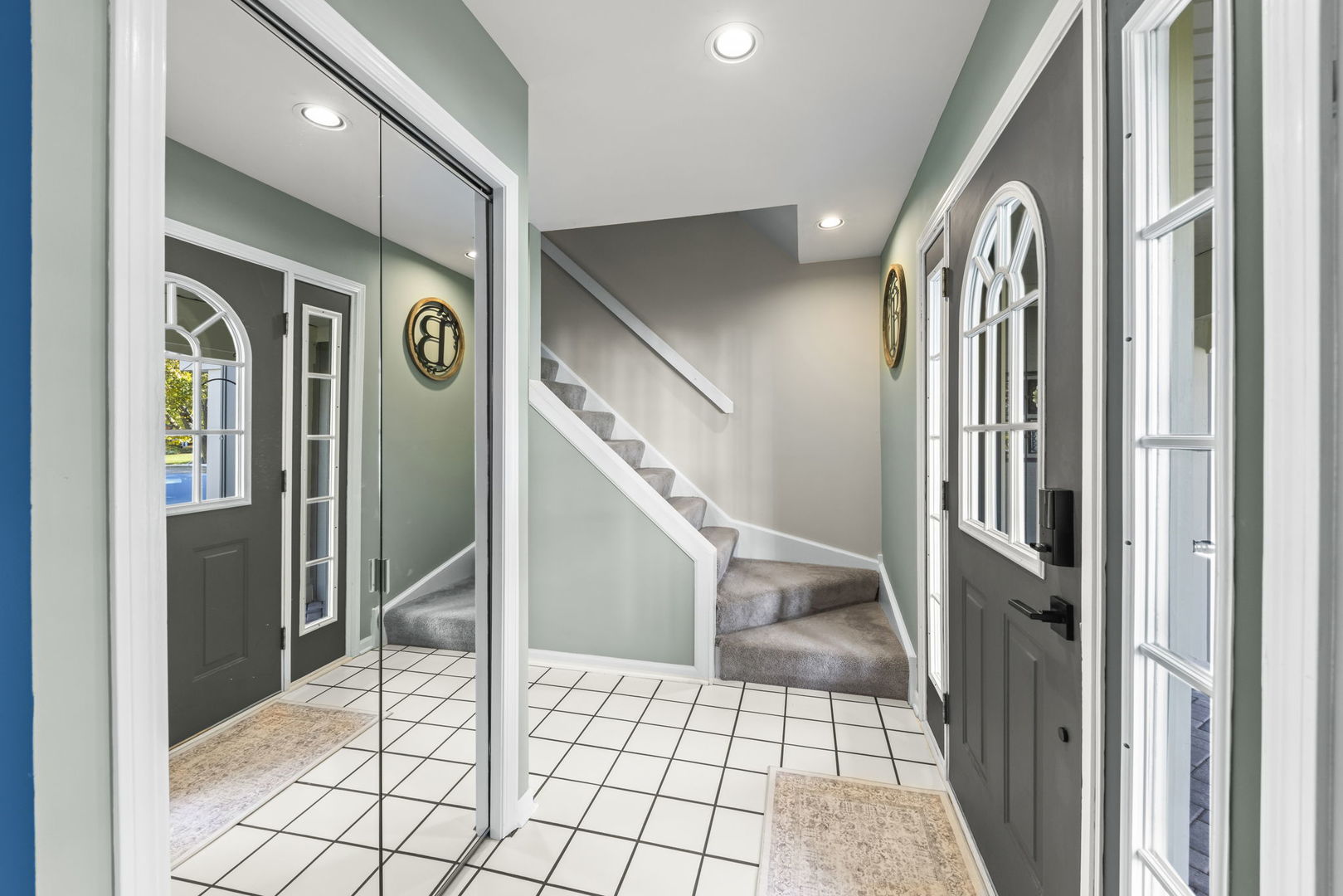 621 Lindsay Court, West Dundee, IL 60118