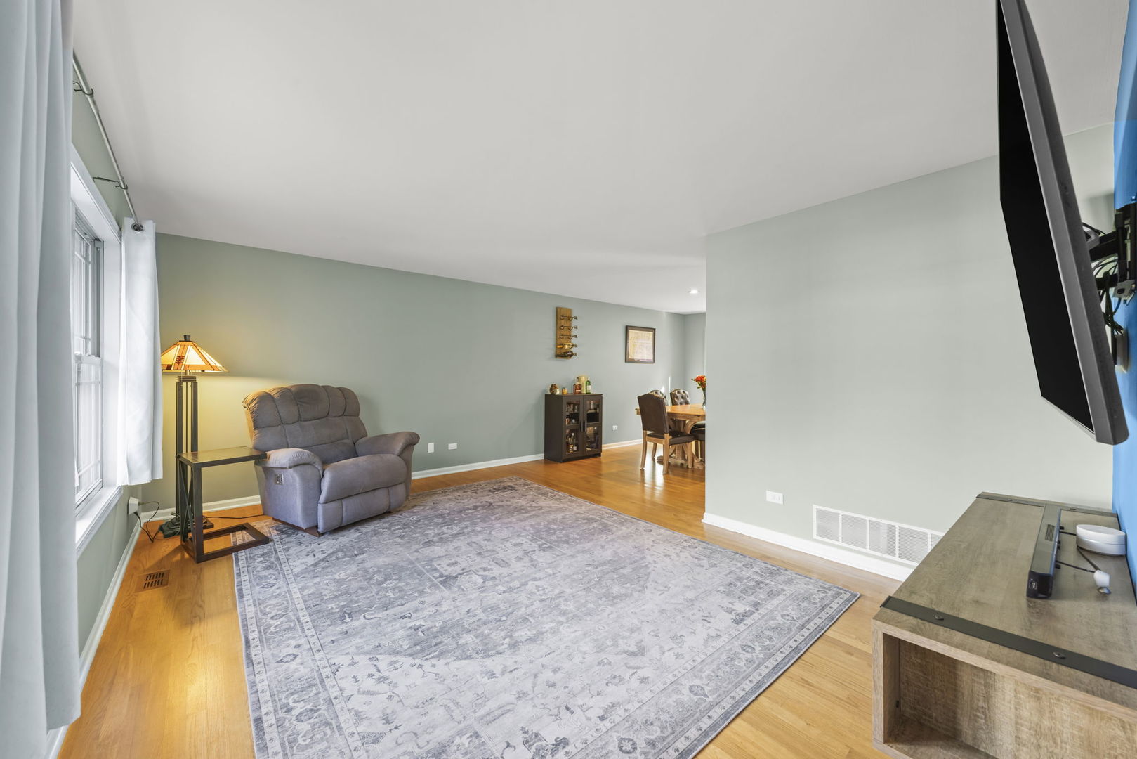 621 Lindsay Court, West Dundee, IL 60118