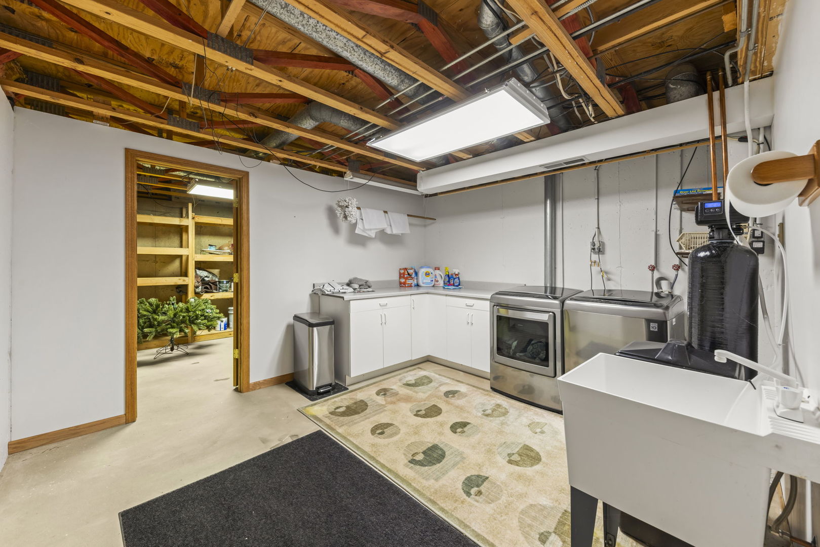 621 Lindsay Court, West Dundee, IL 60118