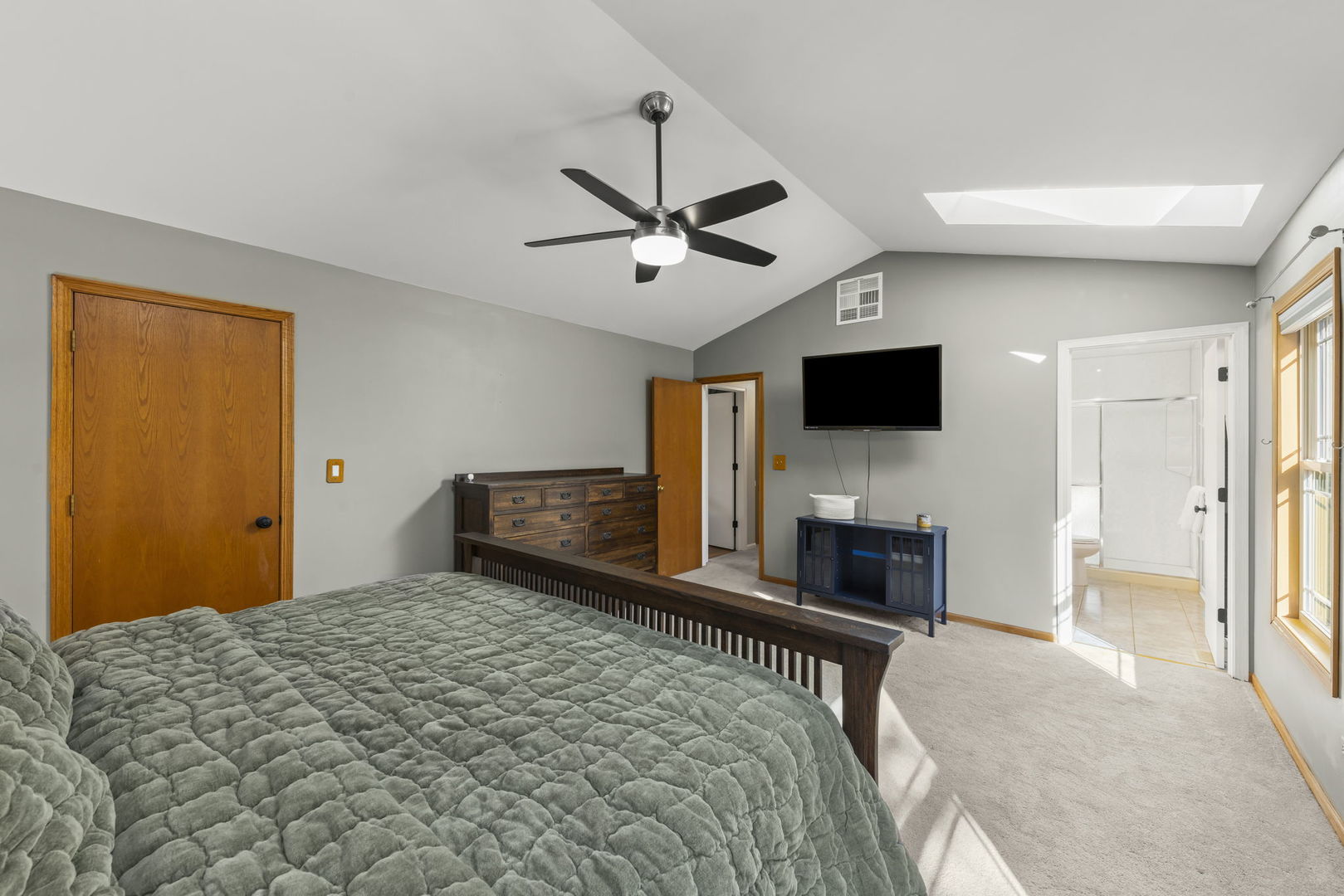 621 Lindsay Court, West Dundee, IL 60118