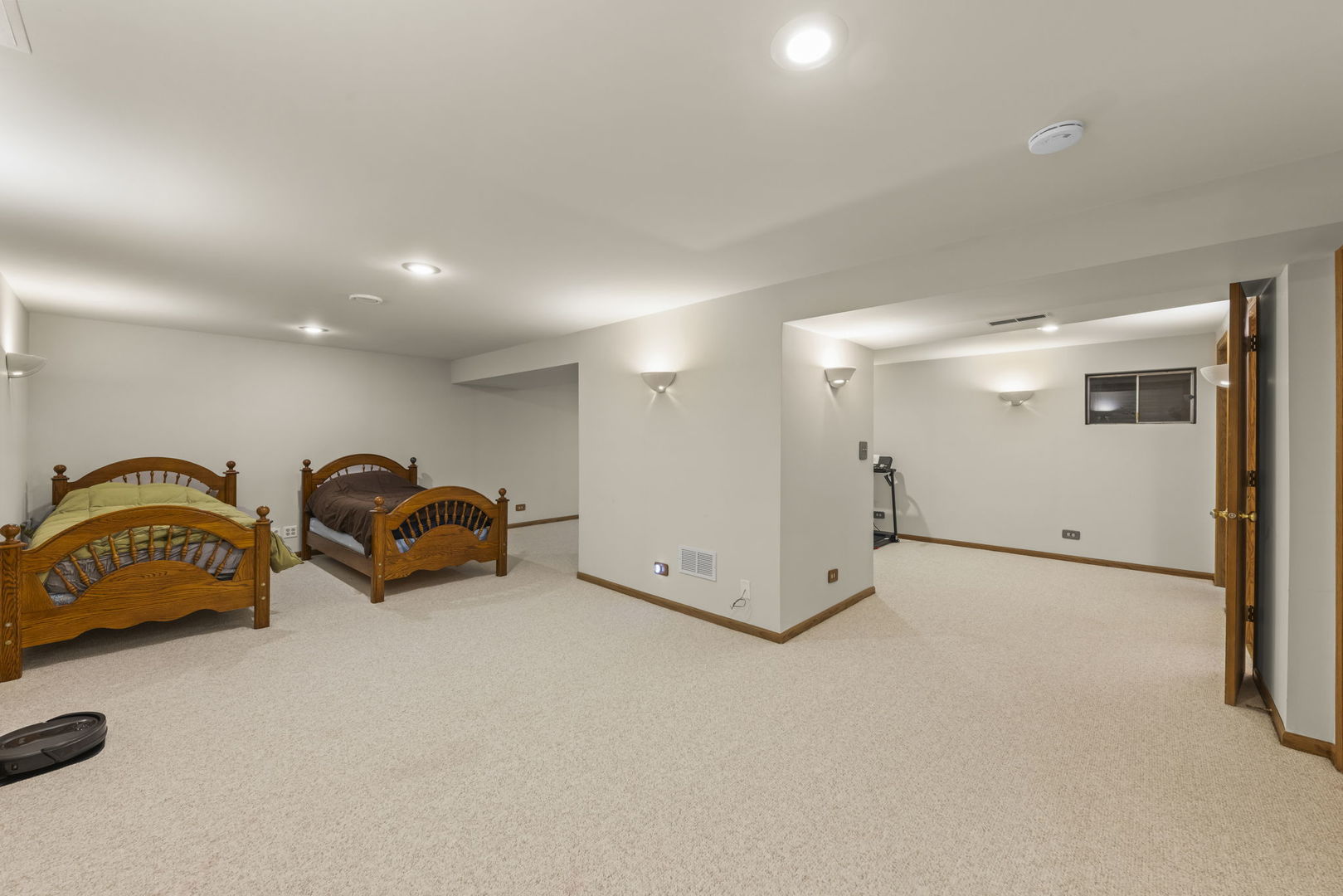 621 Lindsay Court, West Dundee, IL 60118