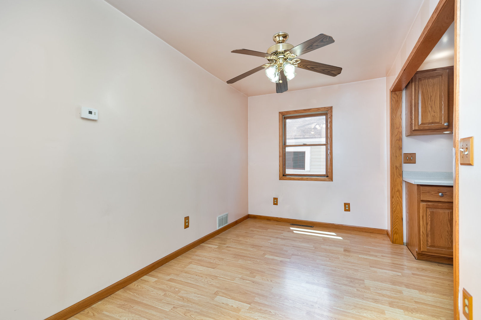 230 Brierhill Drive, Round Lake Park, IL 60073