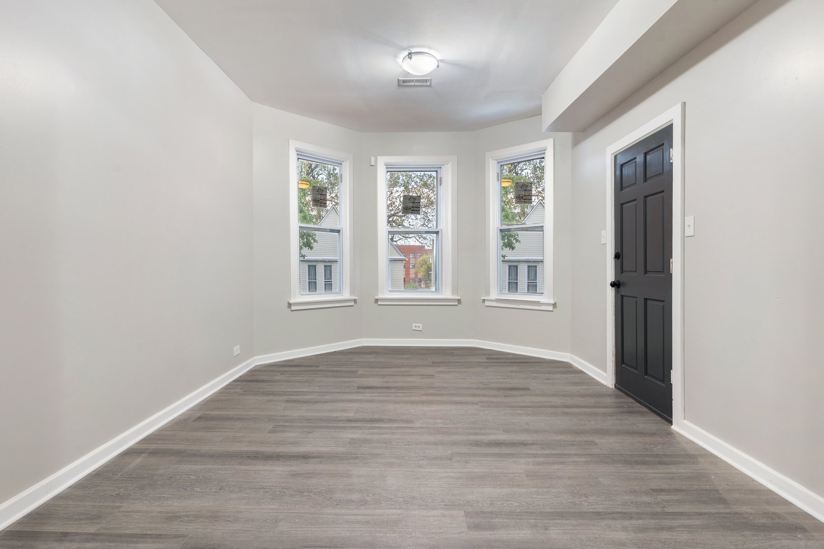 6731 S May Street, Chicago, IL 60621