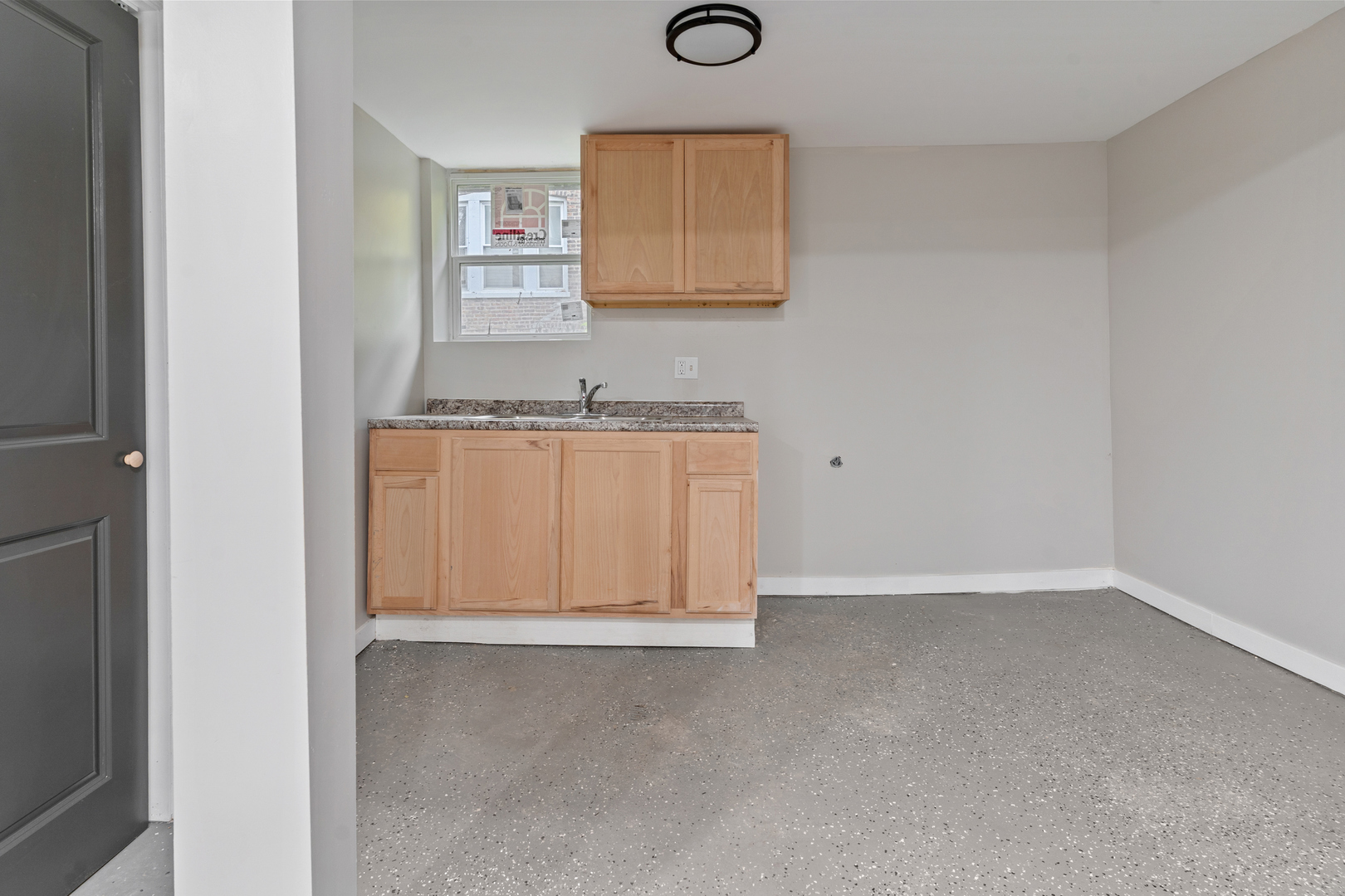 6731 S May Street, Chicago, IL 60621