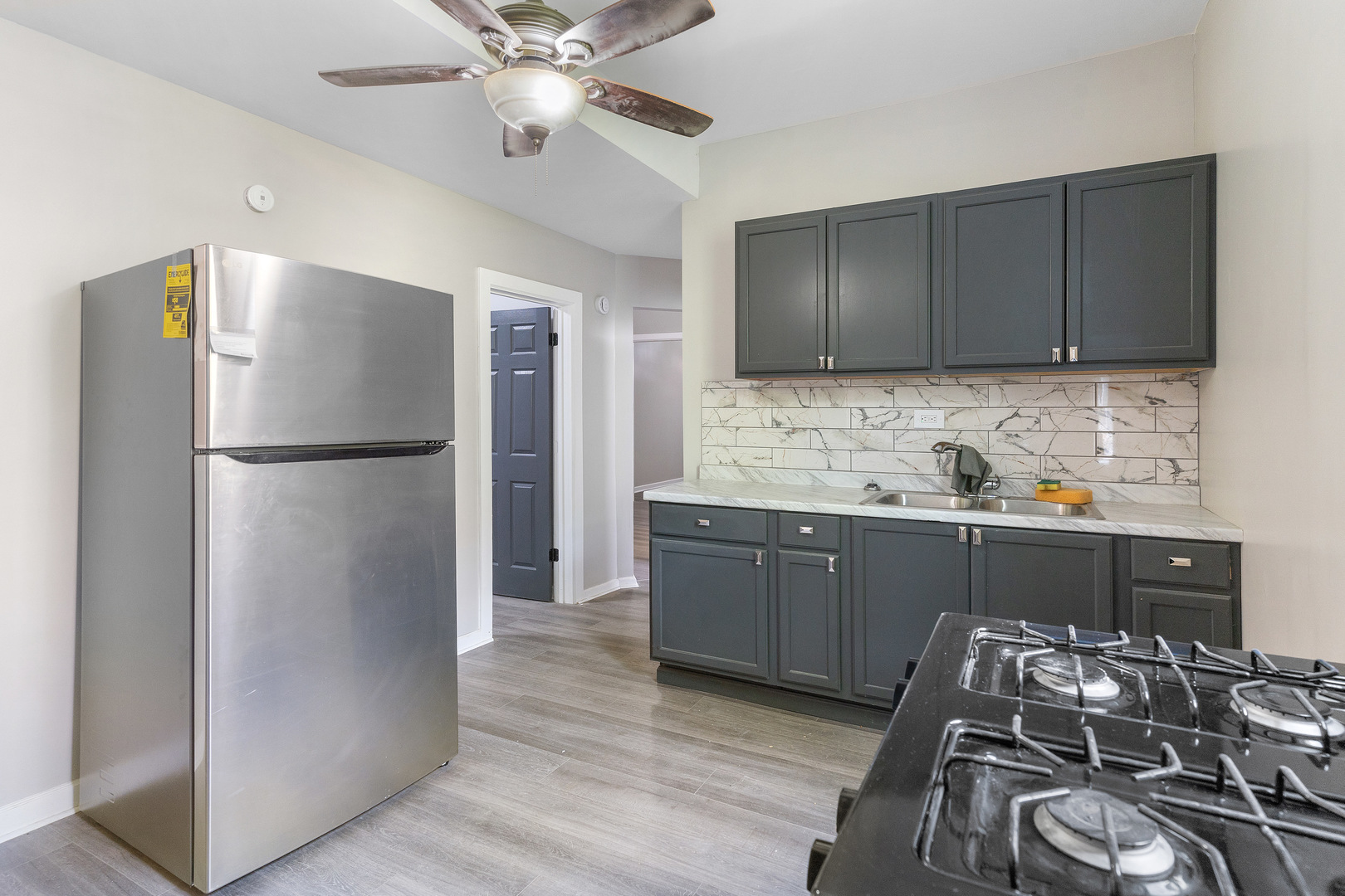6731 S May Street, Chicago, IL 60621