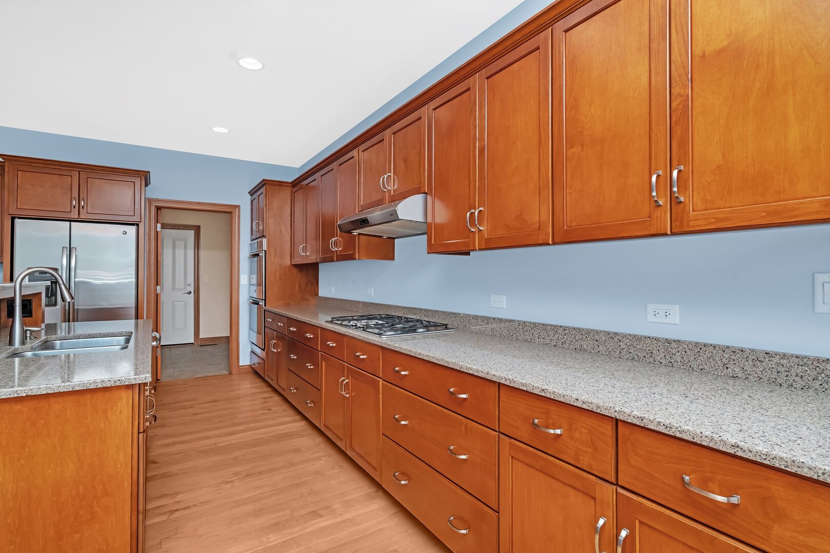 502 Birchwood Drive, Yorkville, IL 60560